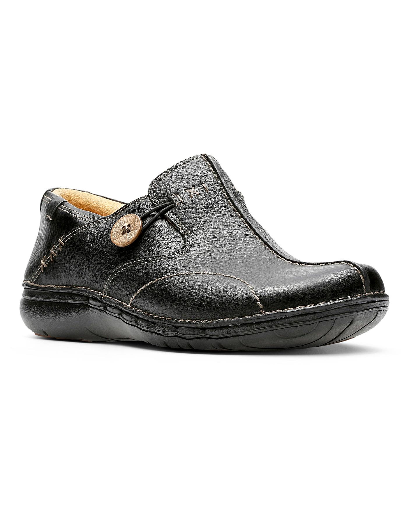 Clarks un loop wide outlet fit