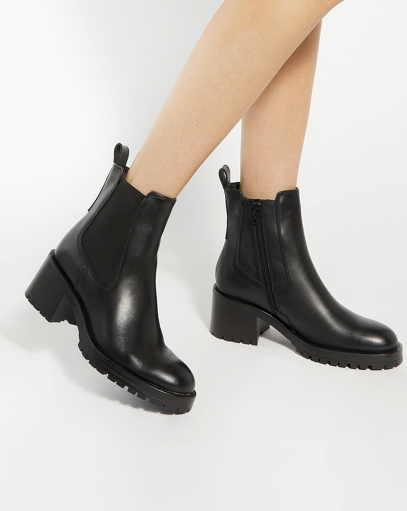 Black Leather Chunky Chelsea Boots Oxendales