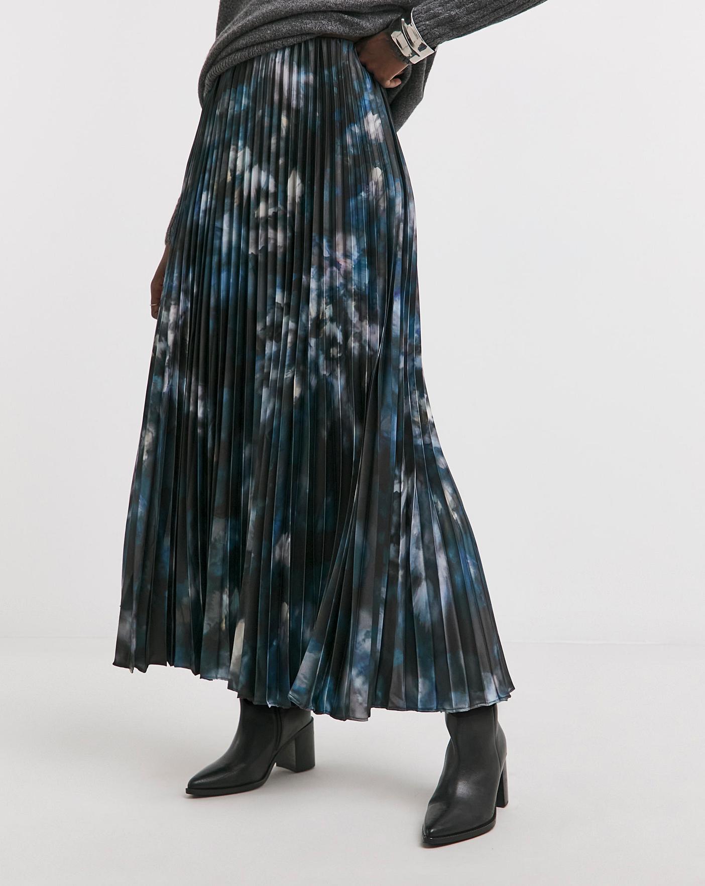 Printed Pleated Satin Maxi Skirt