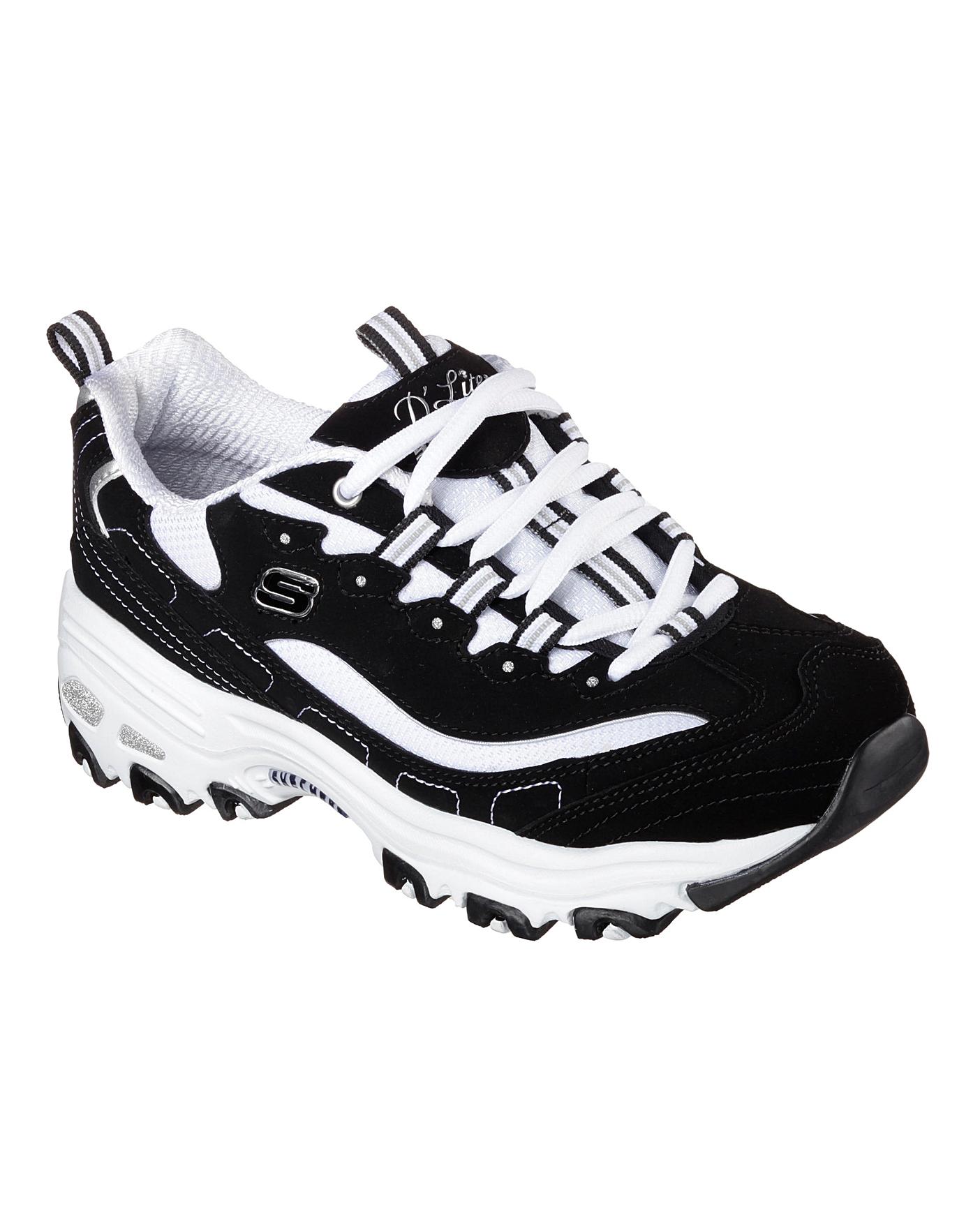 d width trainers