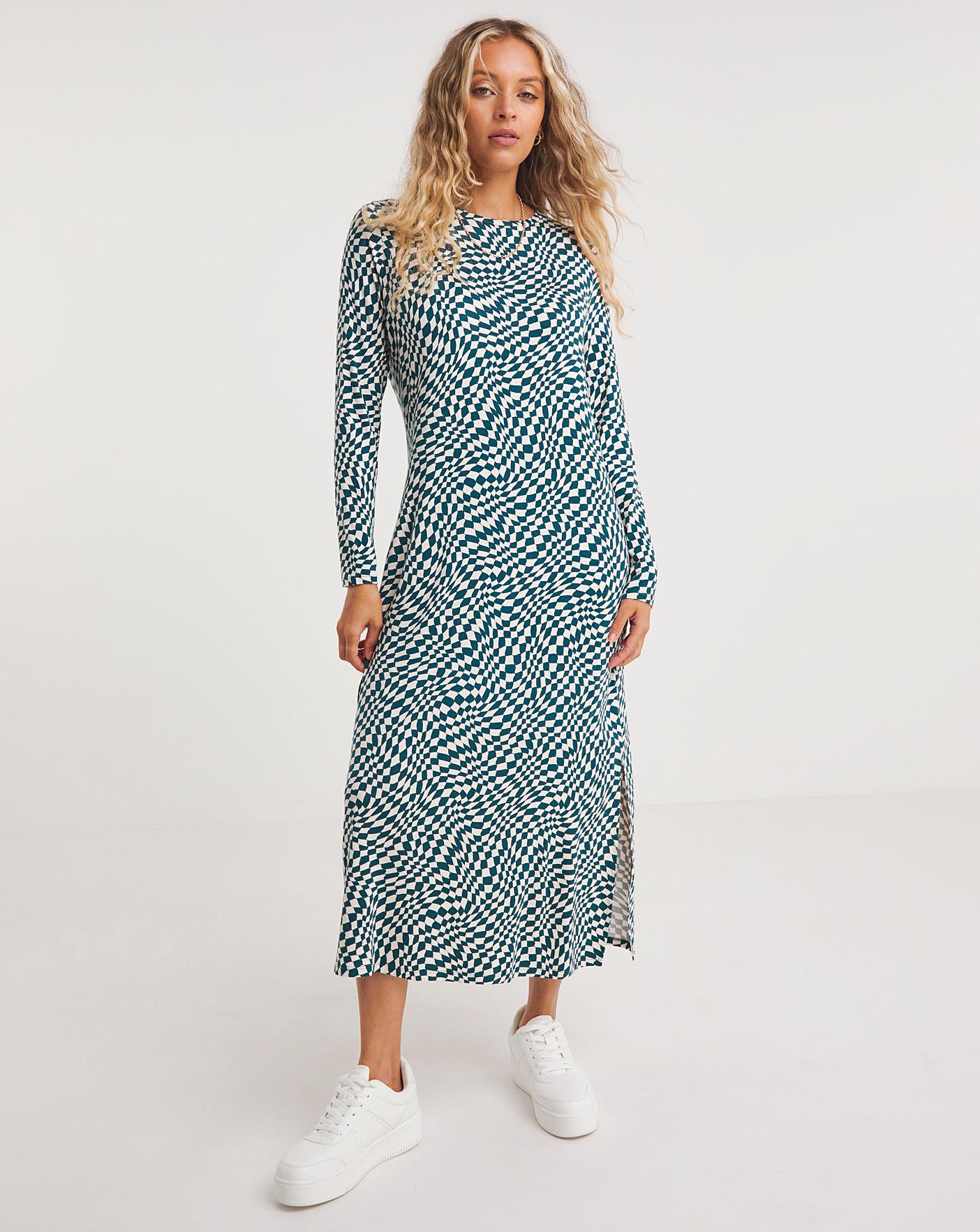 Checkerboard t shirt outlet dress