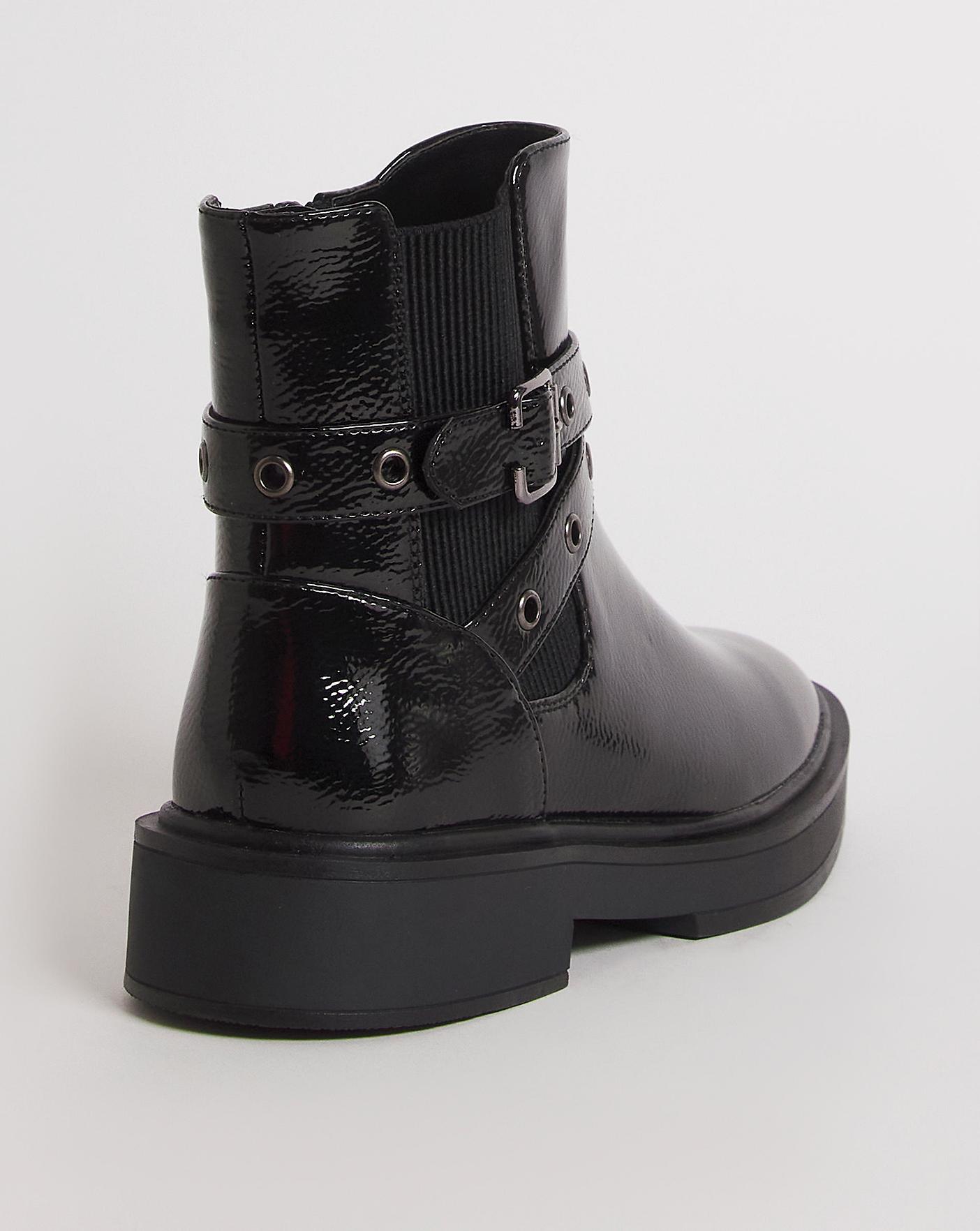 Crossover Strap Ankle Boots Ex Wide