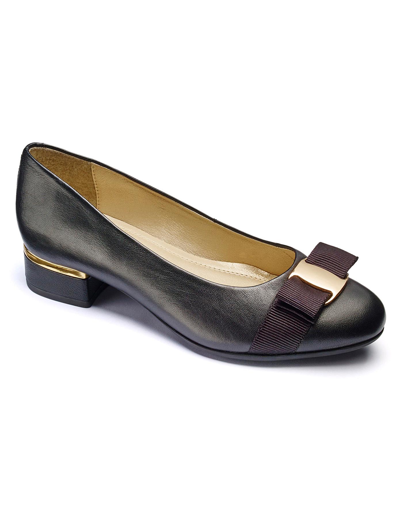 brown wedges wide width