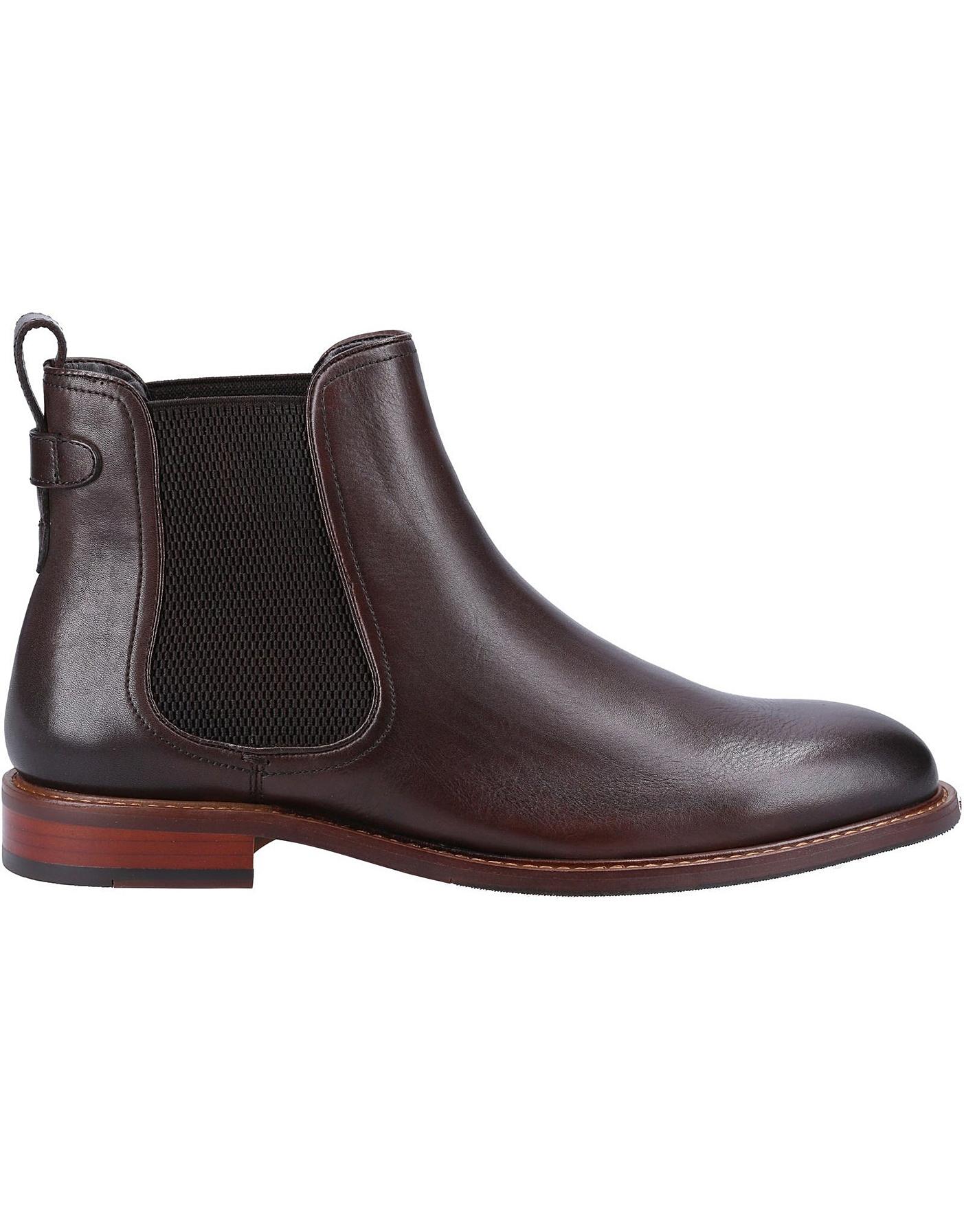 Character Casual Chelsea Boots