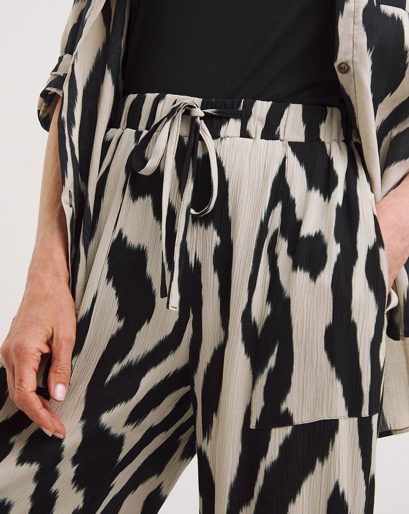 Here's How to Style Zebra Print Pants 