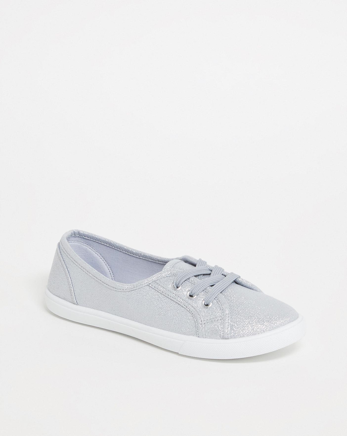 plimsoll trainers