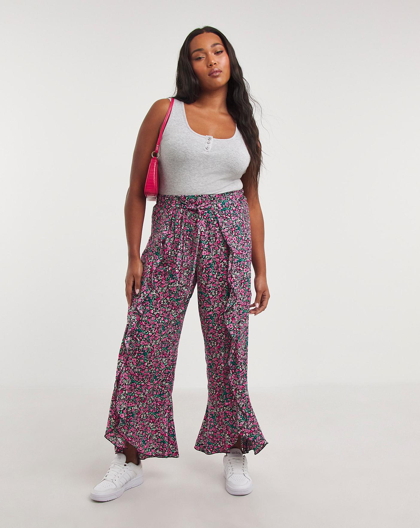 Plus-Size Ruffled Slit Pants