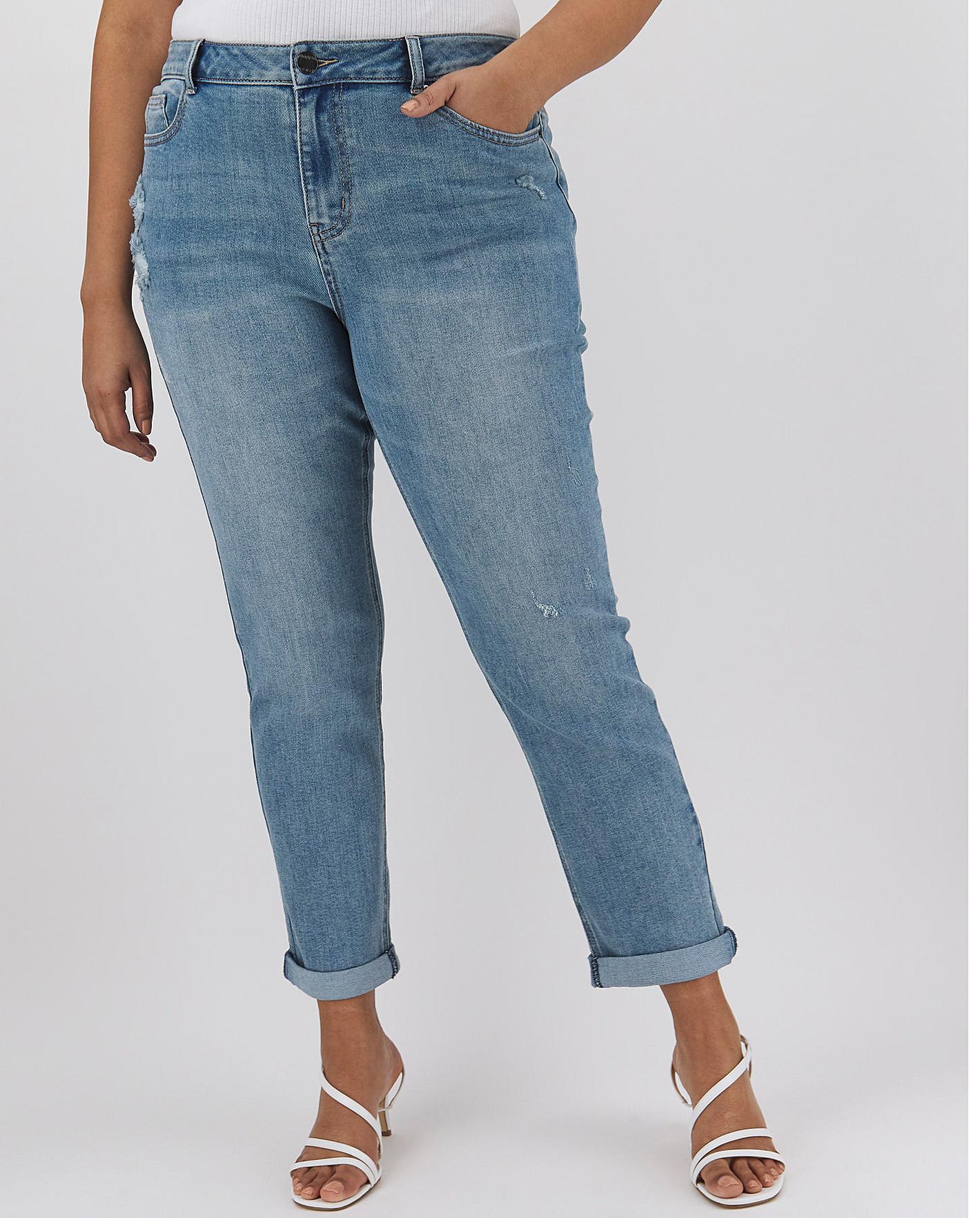 light blue boyfriend jeans