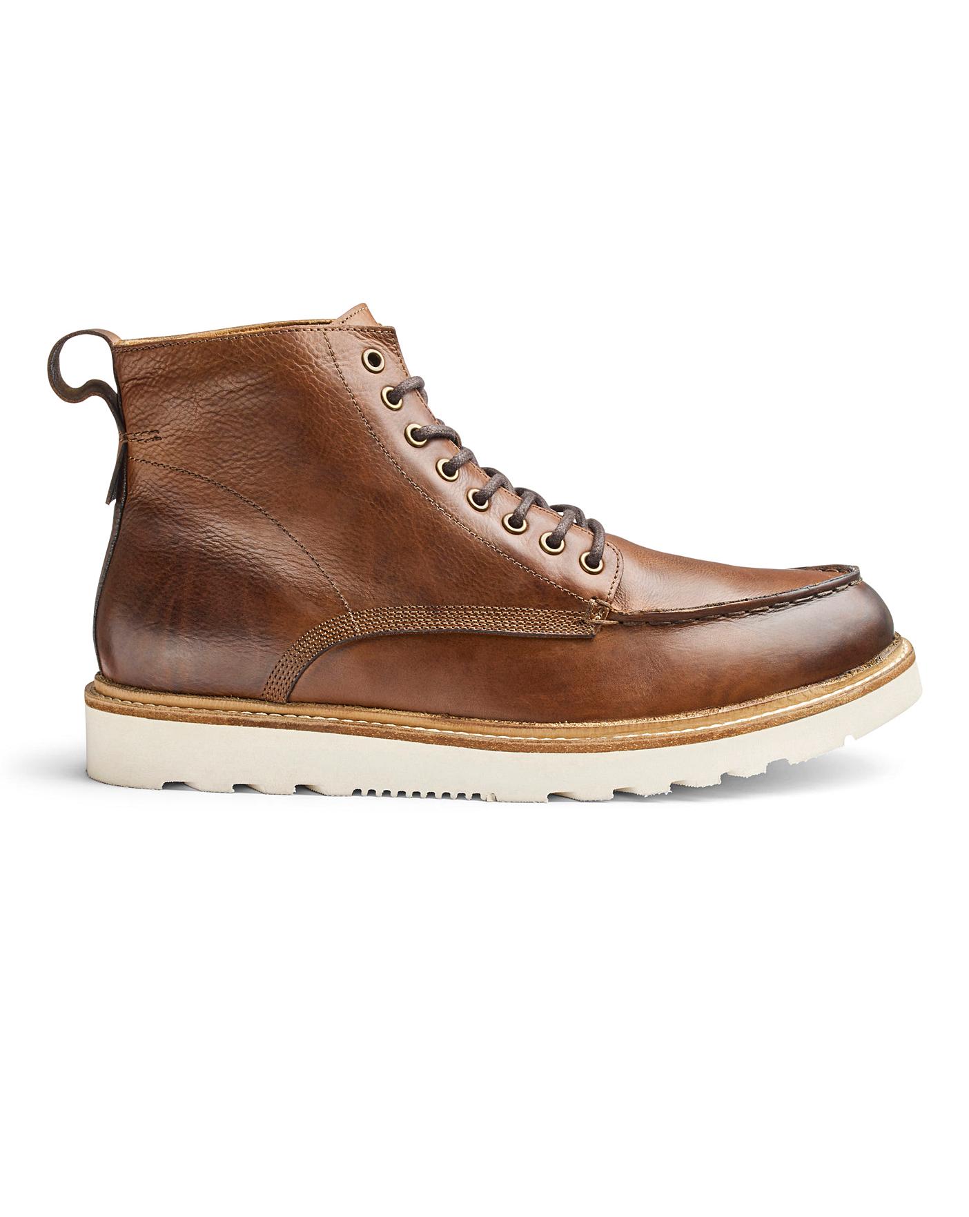 Leather Apron Toe Boots | Ambrose Wilson