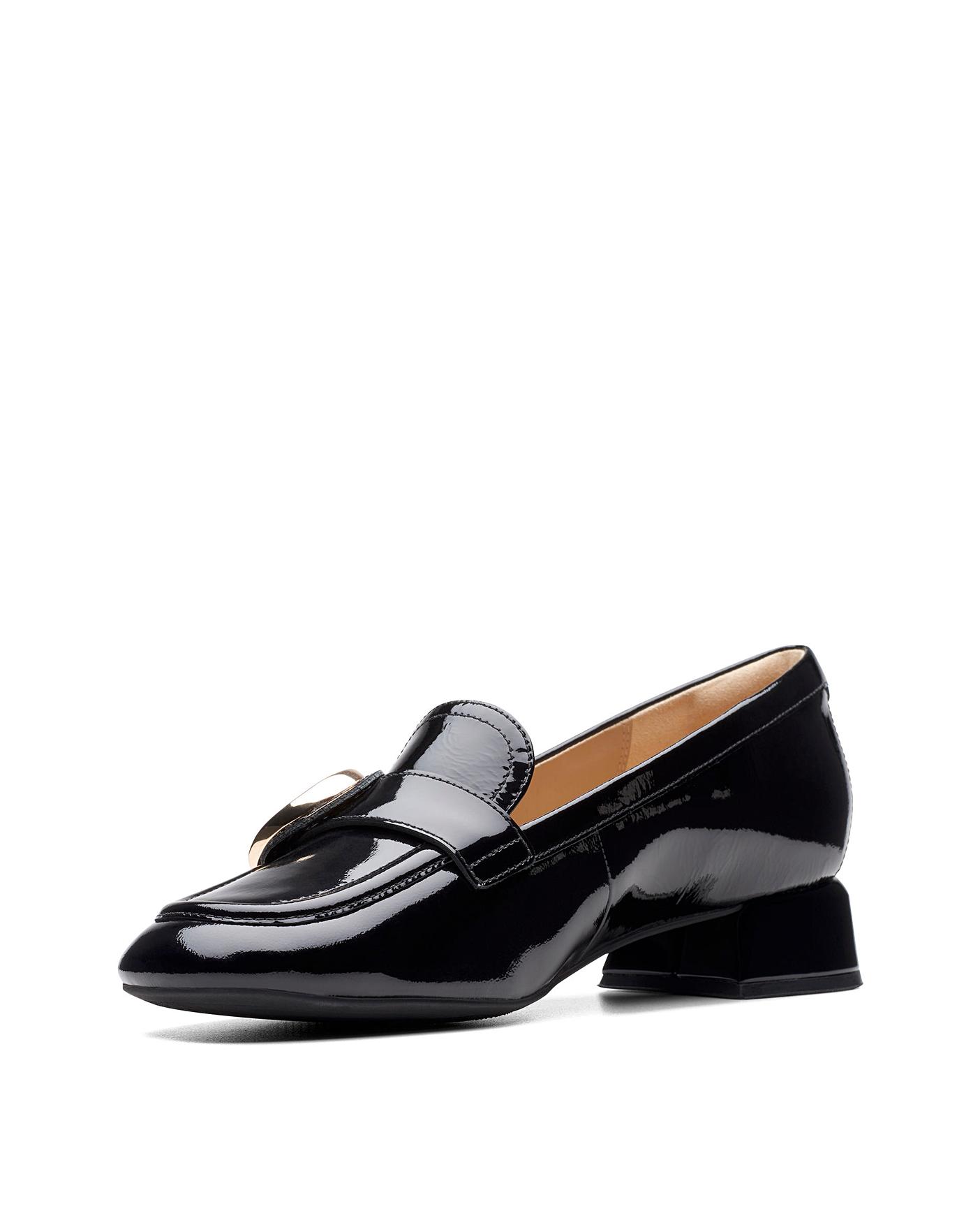 Clarks patent clearance leather loafers