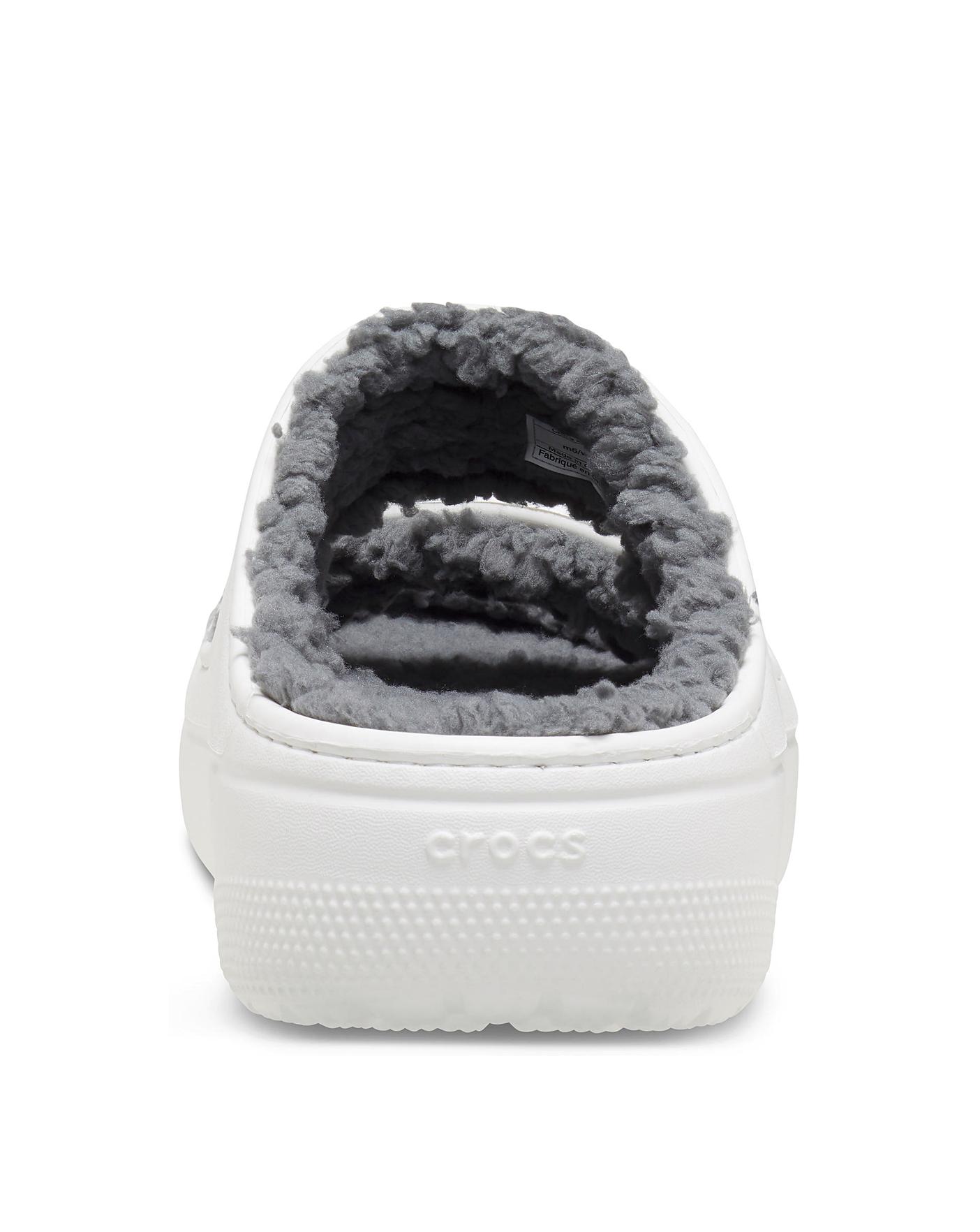 Fuzzy discount crocs white