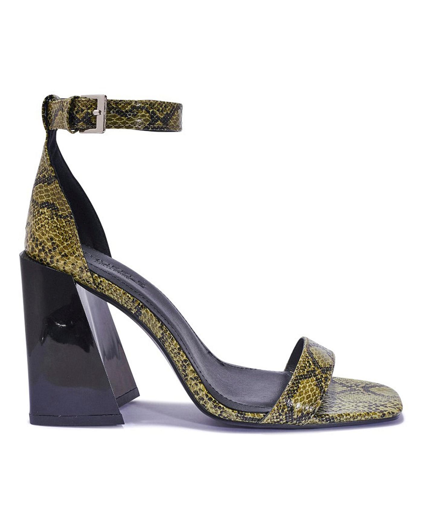 flared heel