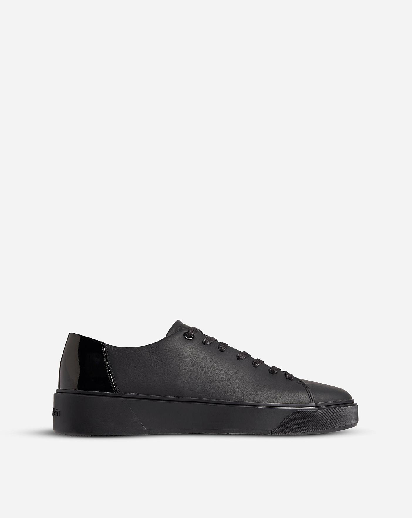 Low Top Leather Trainer