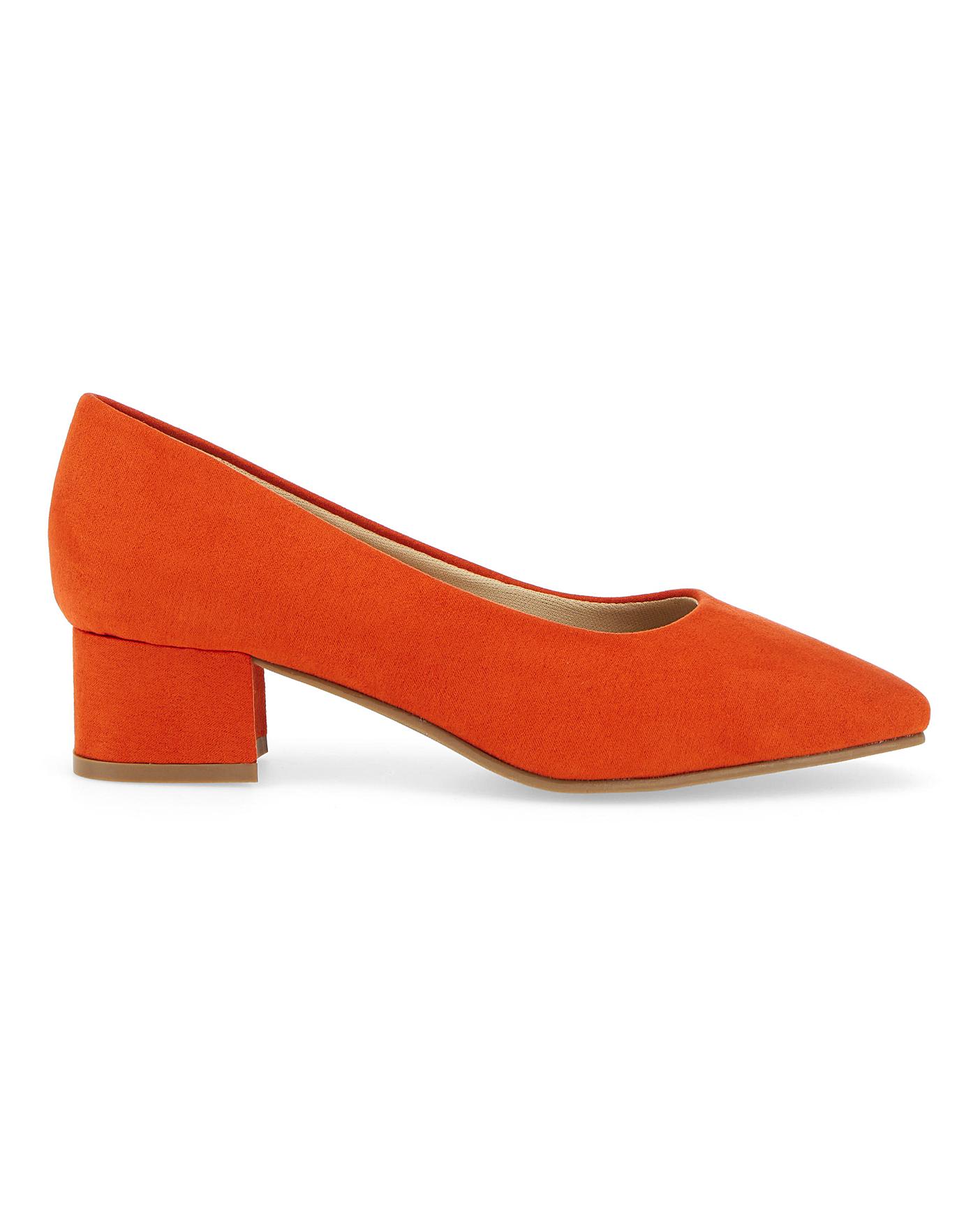 Wide fit block heel cheap court shoes