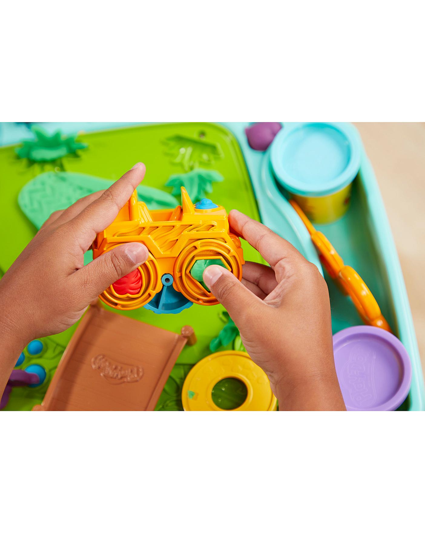 Play doh hot sale activity table