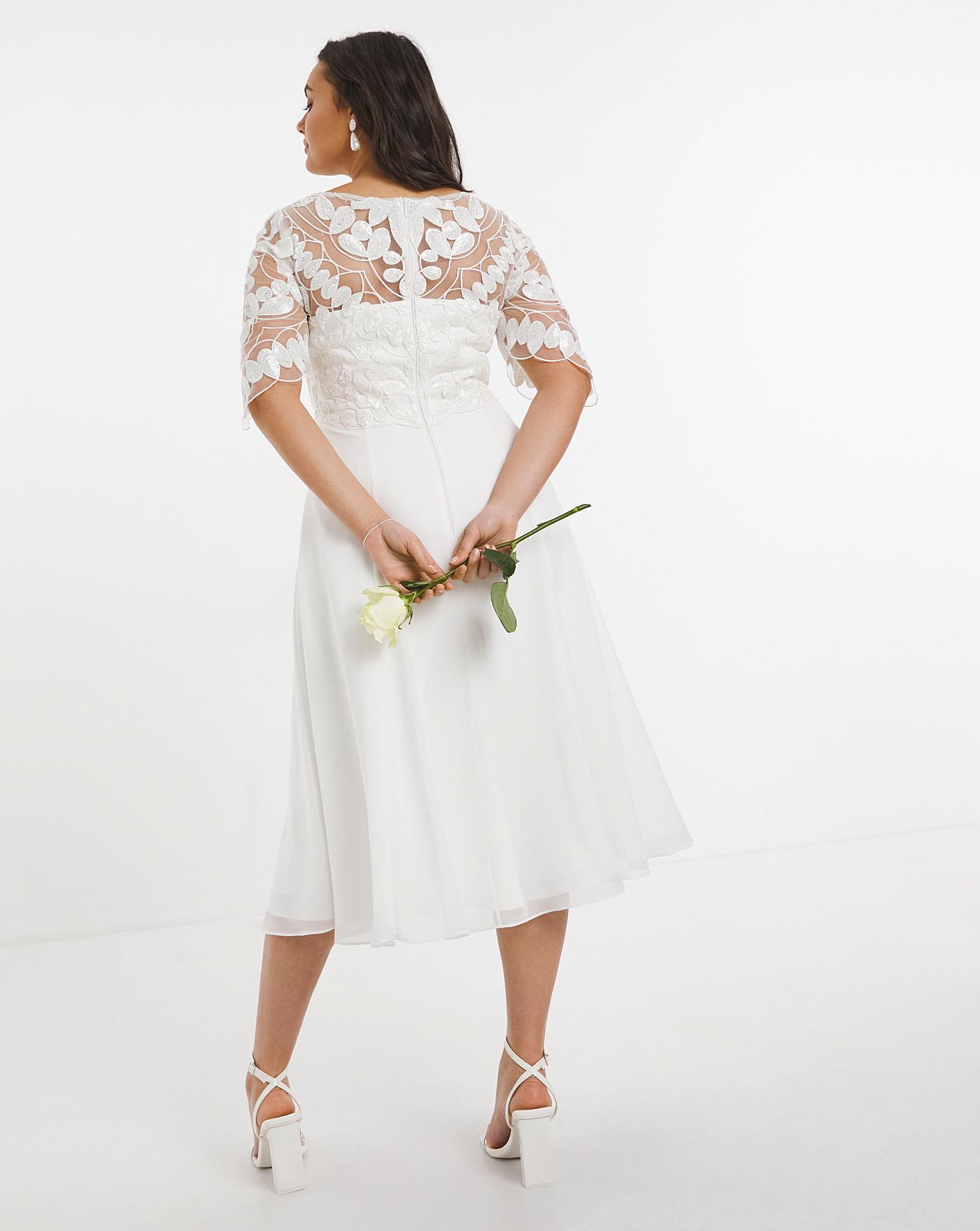 should you not wear black to a wedding