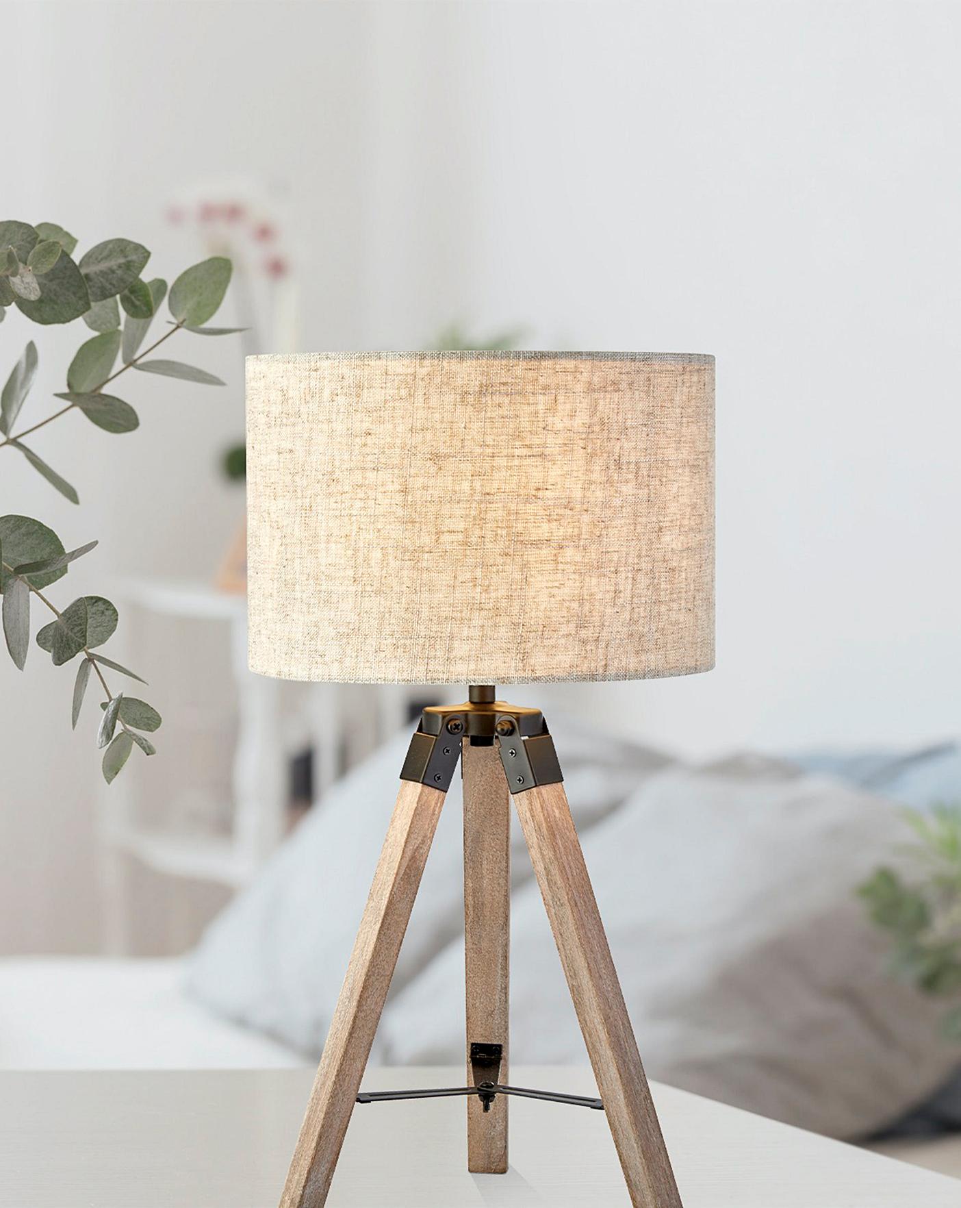 Tripod wooden deals table lamp