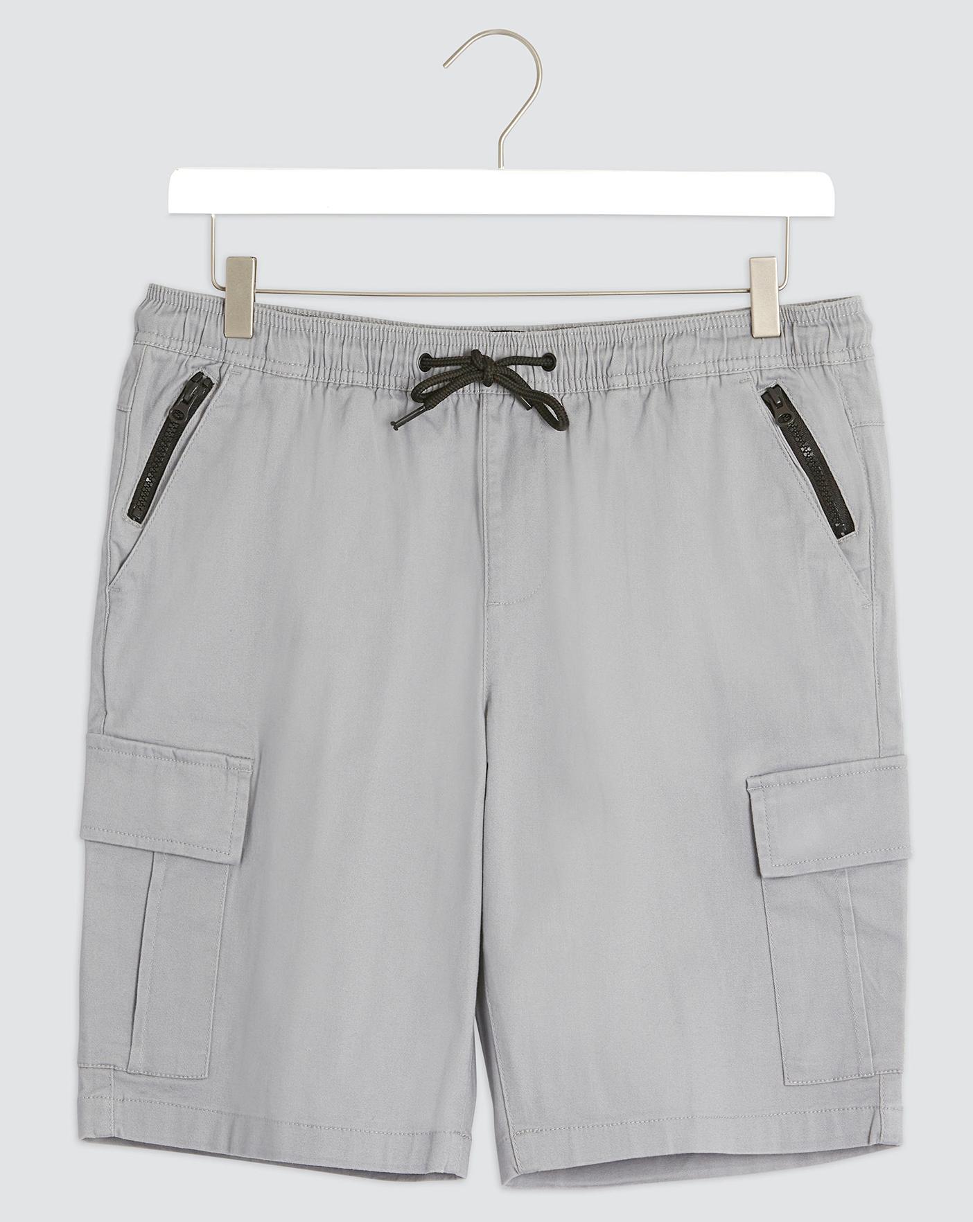 elastic waist cargo shorts