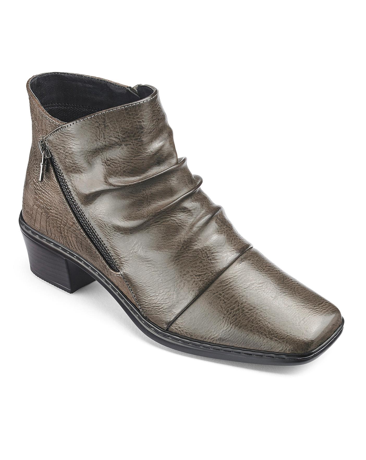 cushion walk boots wide fit