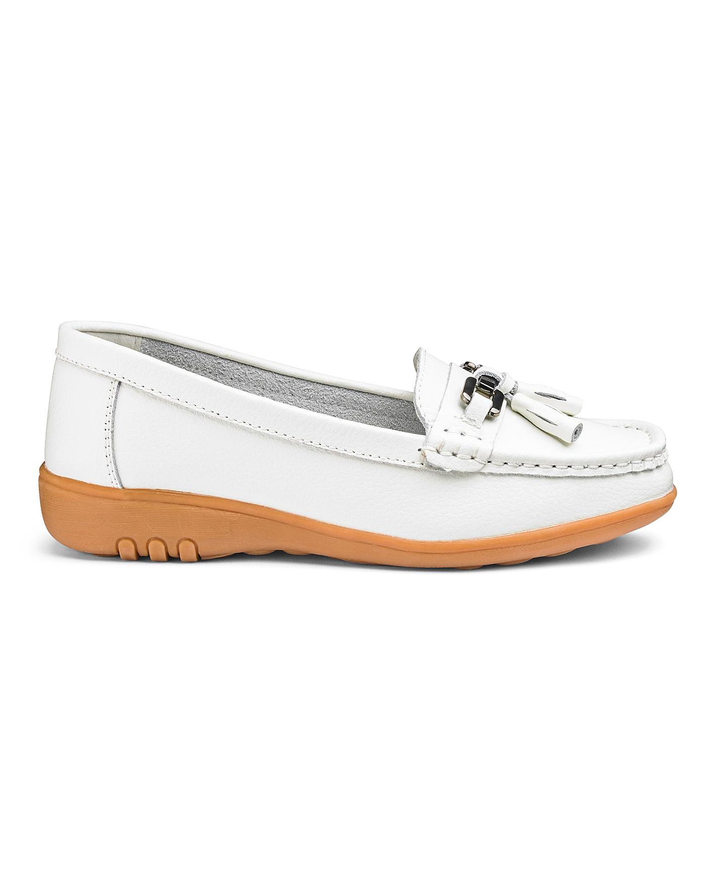 tommy hilfiger loafer pumps