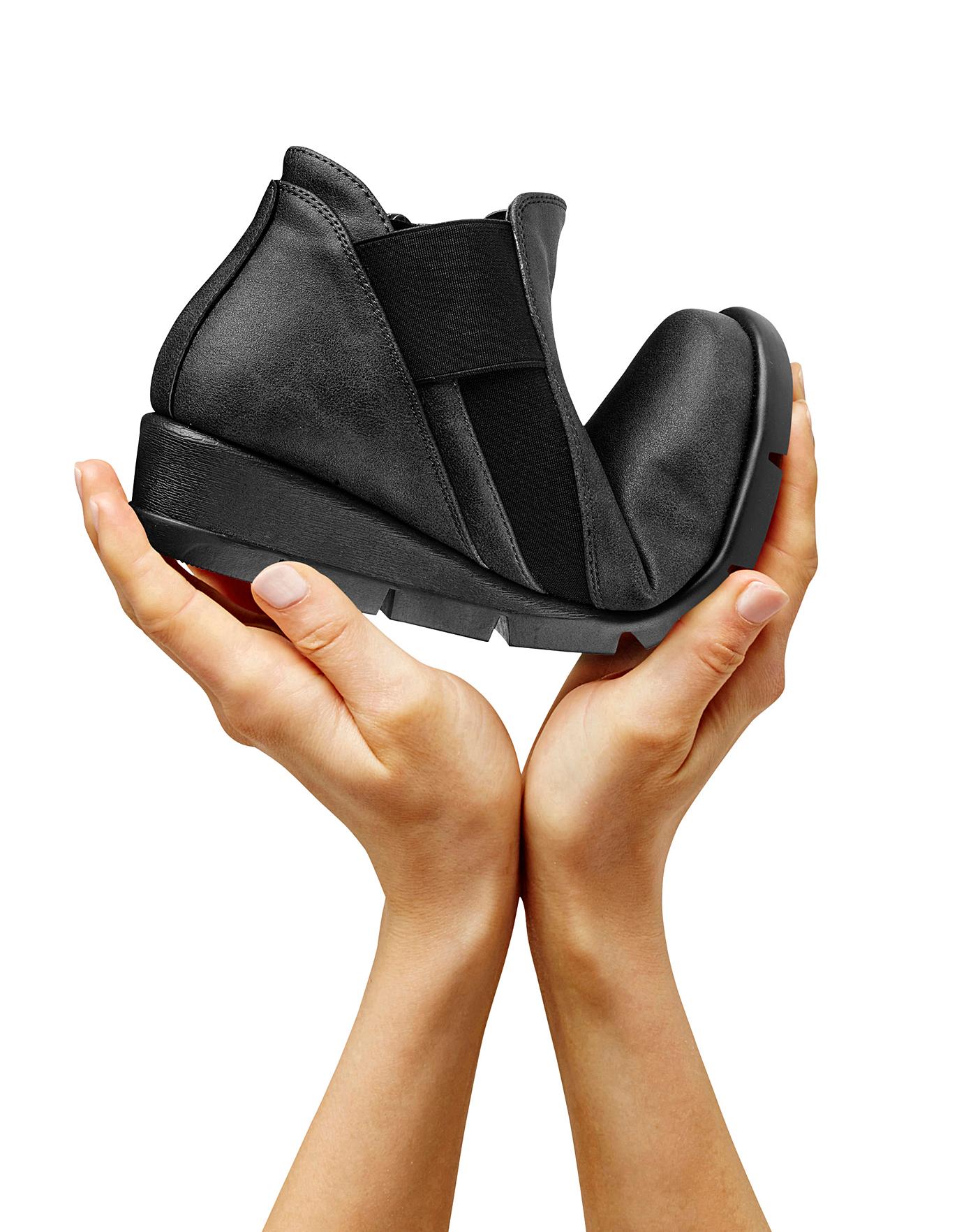 ideal world cushion walk boots