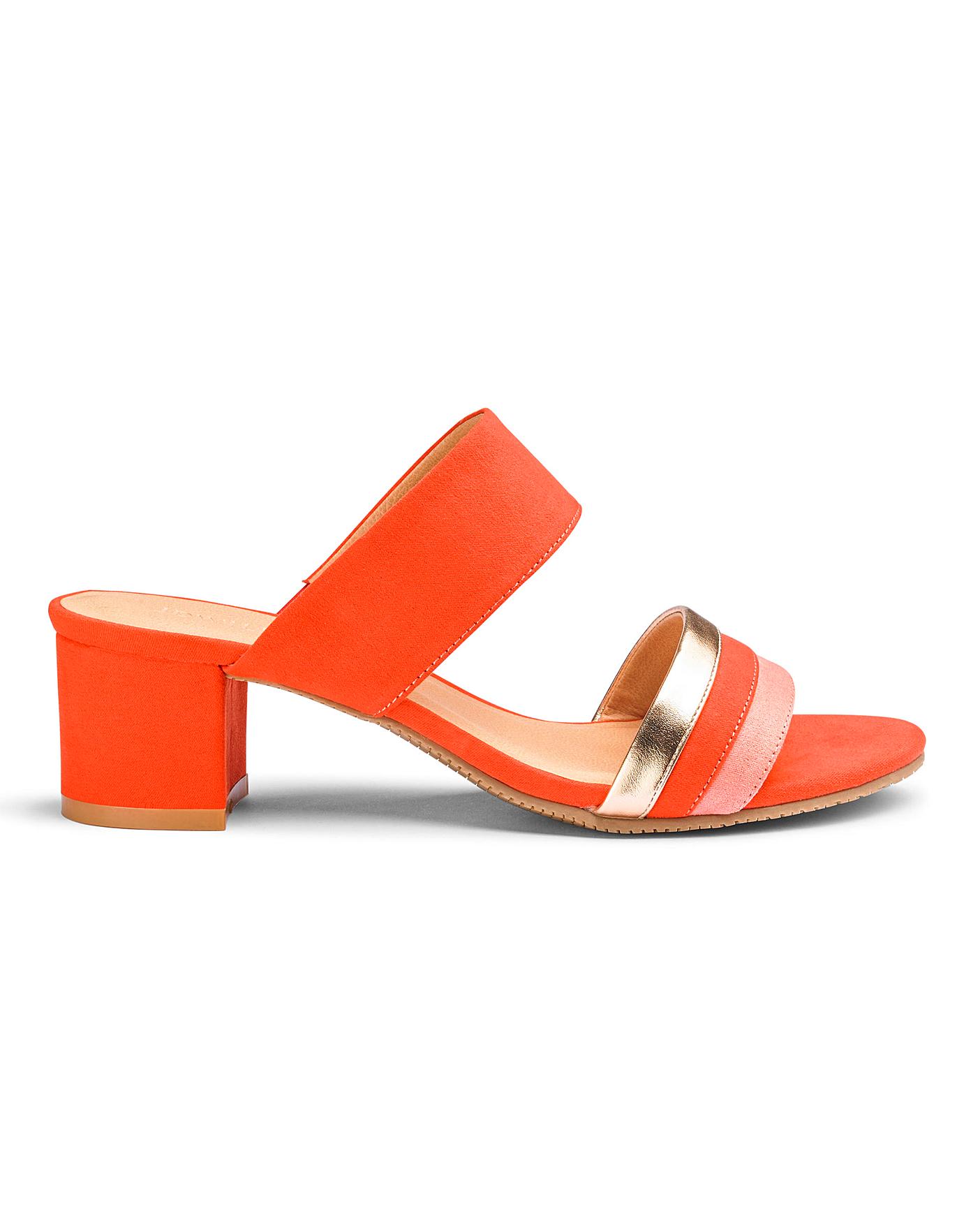 eee width sandals