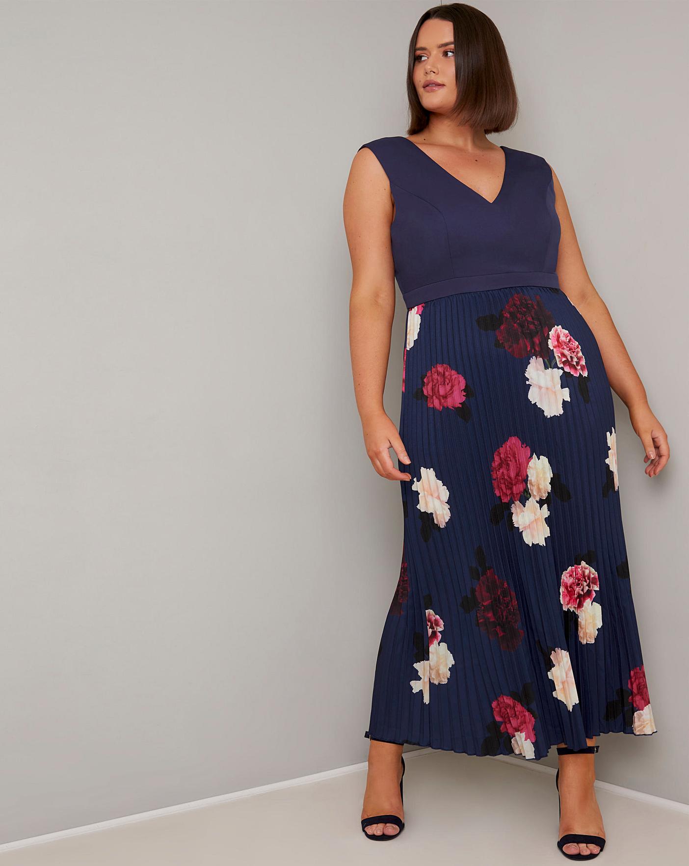 pleated skirt maxi