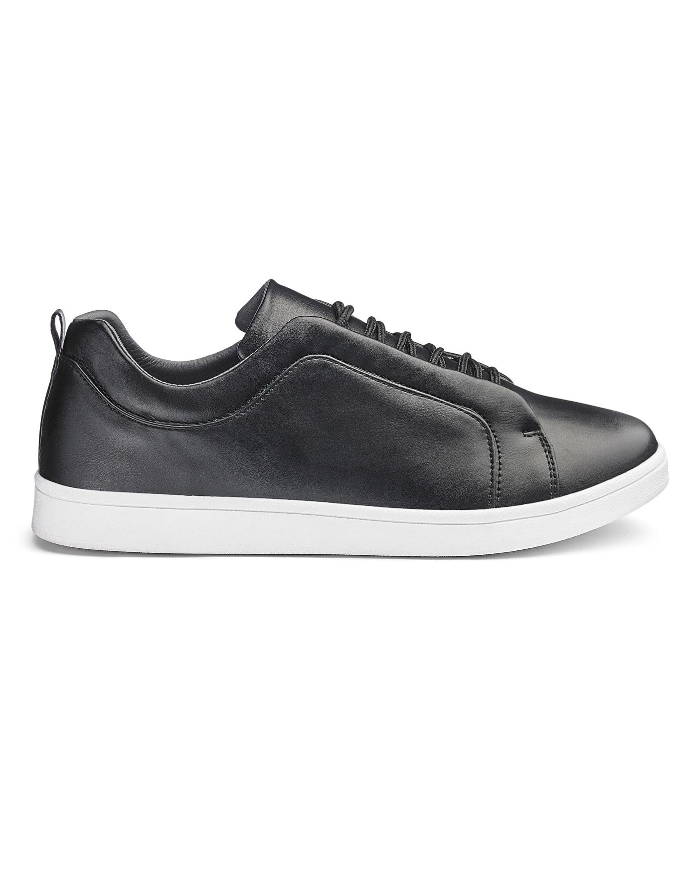 extra wide fitting mens trainers