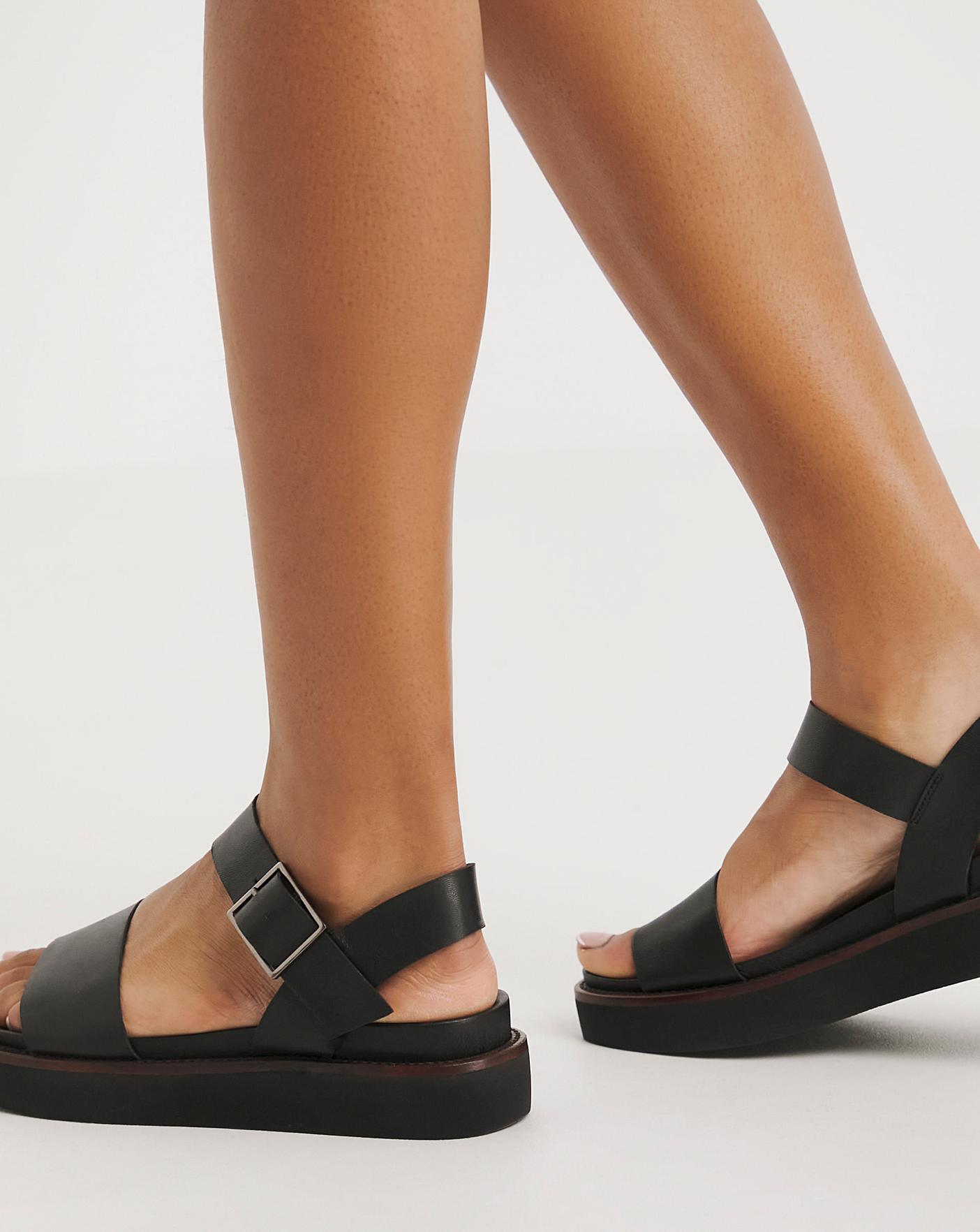 Leather Buckle Sandals E Fit