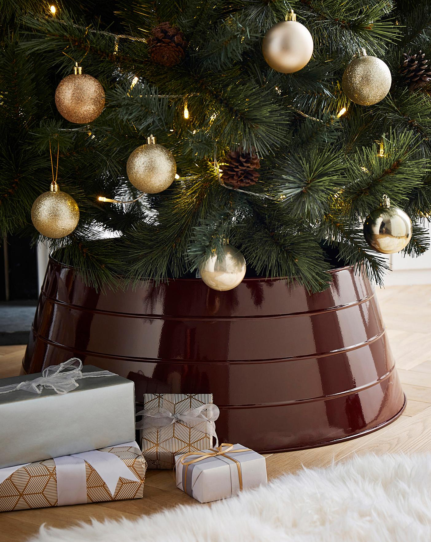 Metal Christmas Tree Skirt Bordeaux | Home Essentials