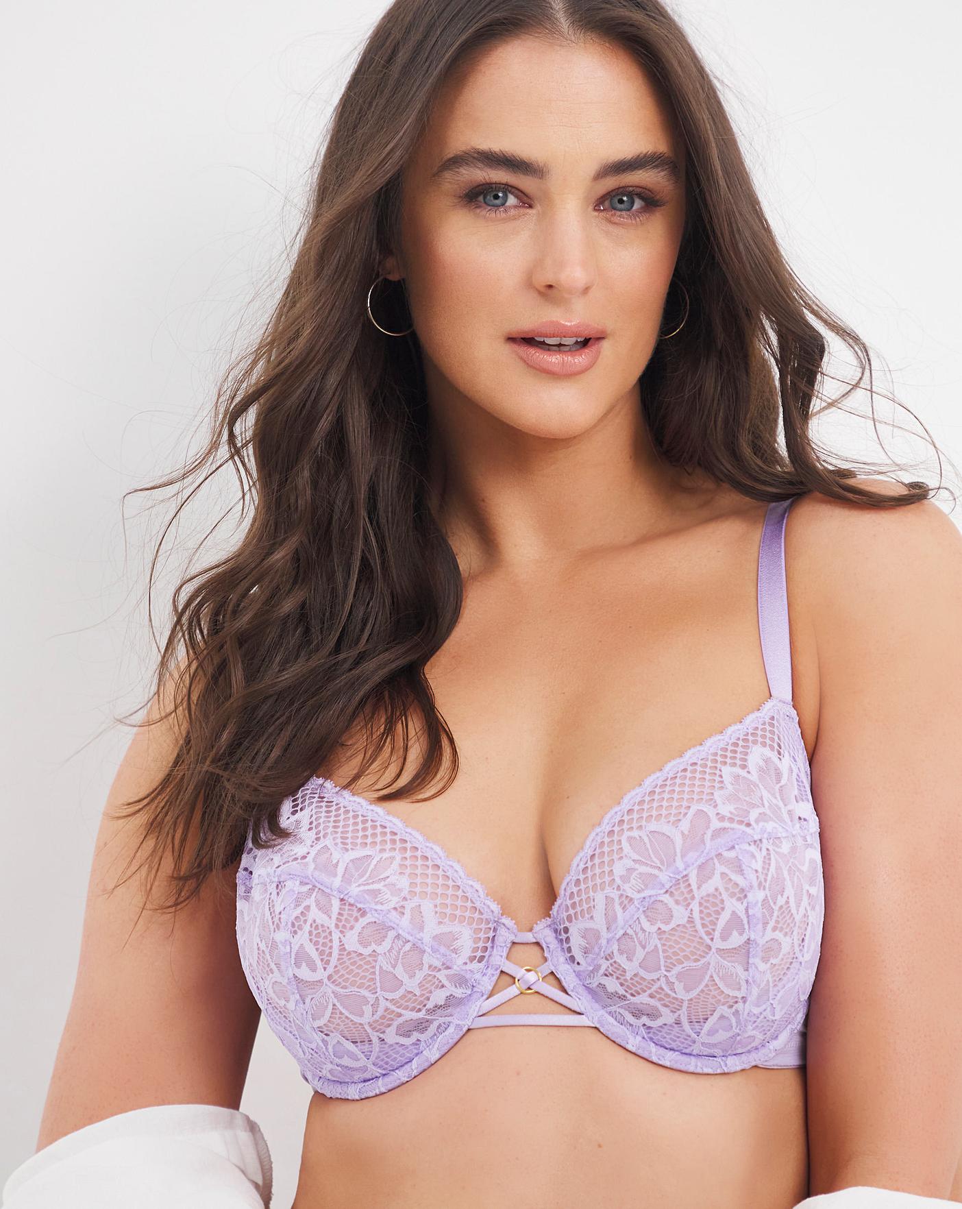 Fashion: A Fit To Flaunt Bra Fit Campaign at Ann Summers