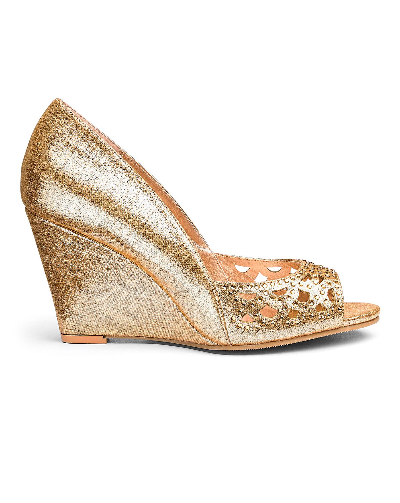 fashion world eee shoes