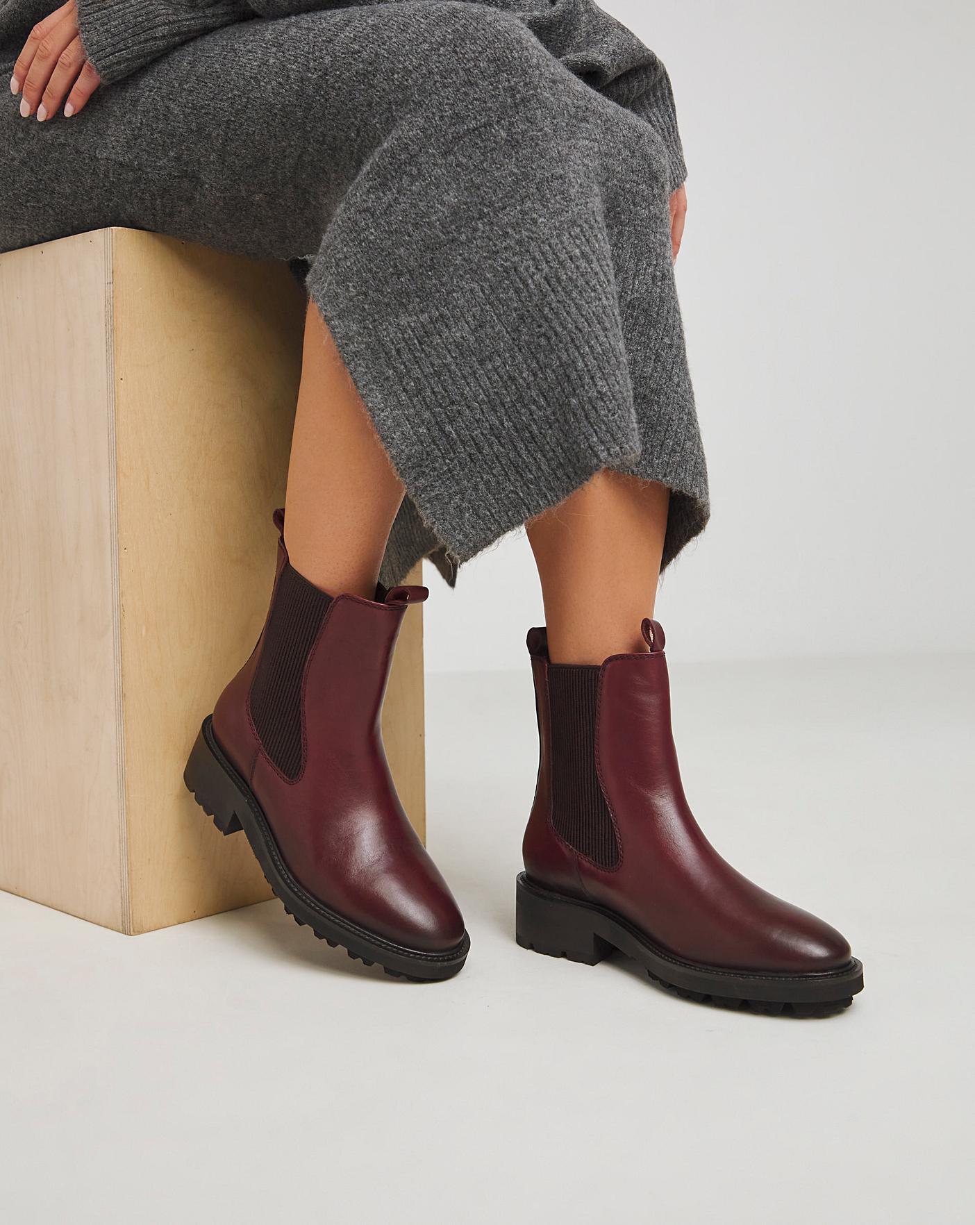 Eee wide boots best sale