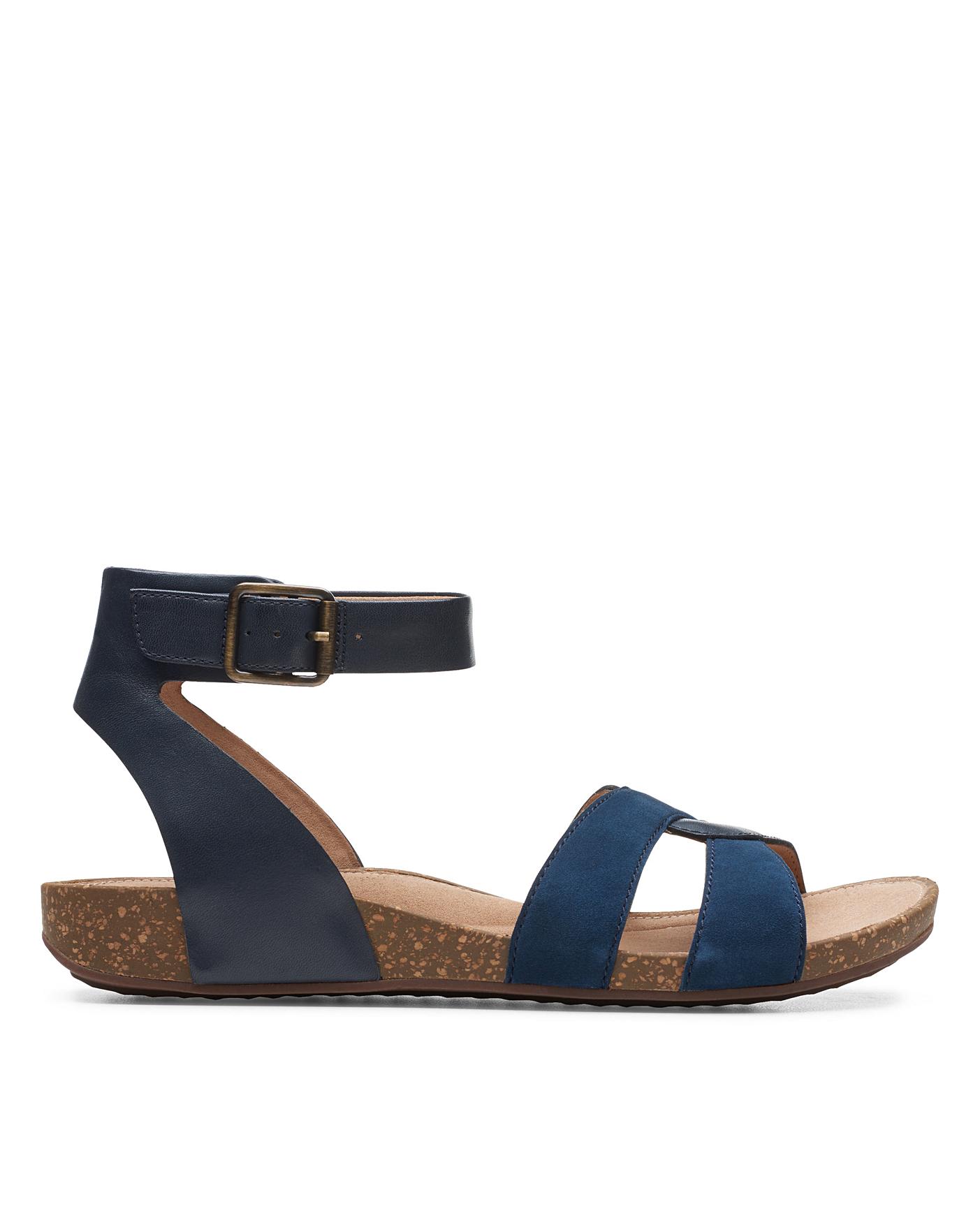clarks narrow fit sandals