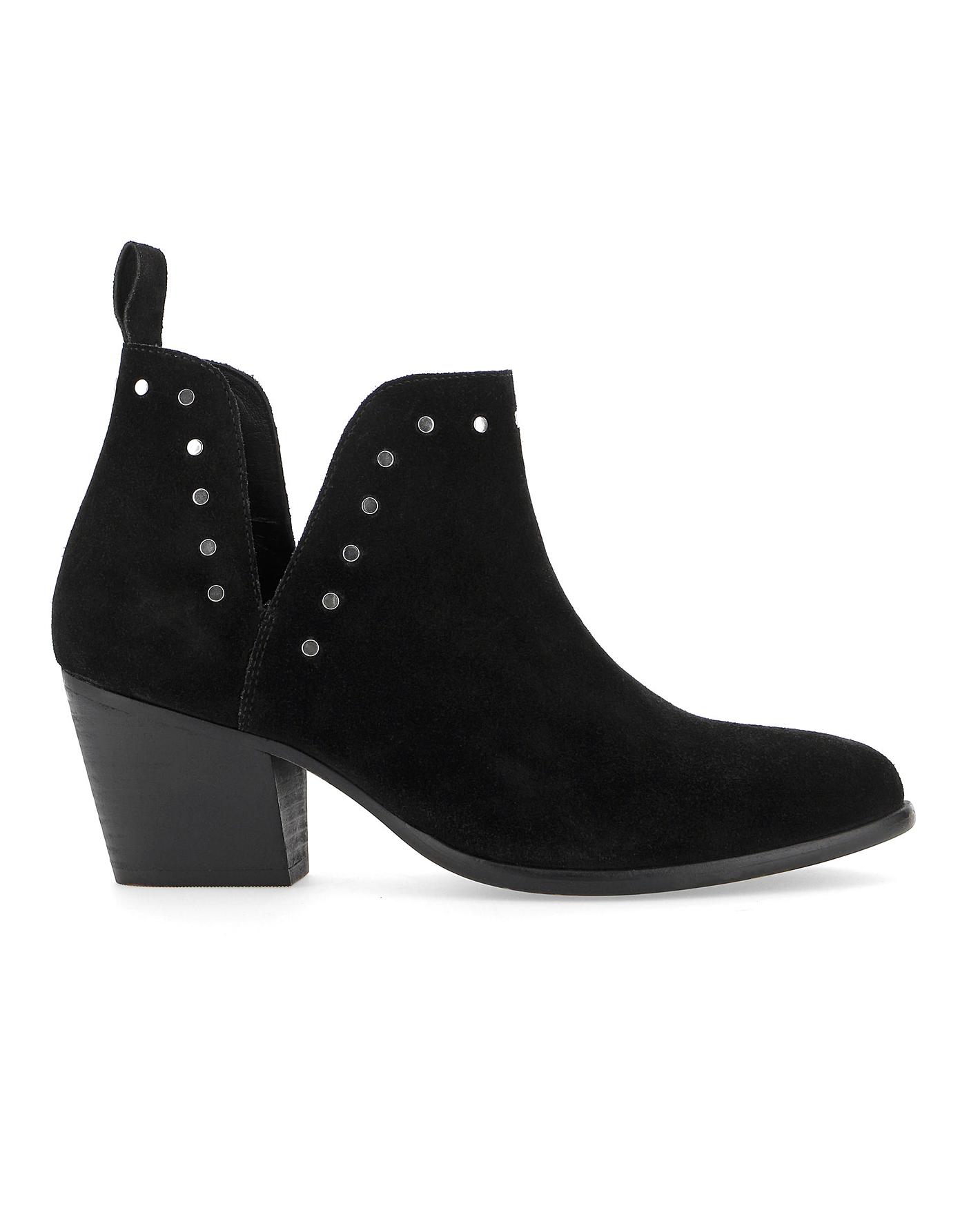 cut out western ankle boots