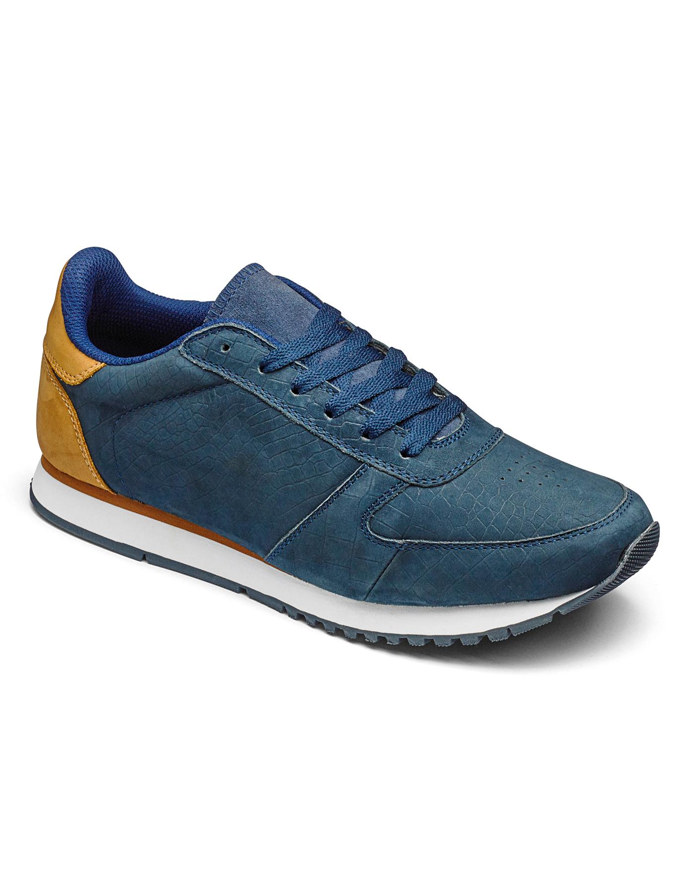 Suede Trainers Std Fit