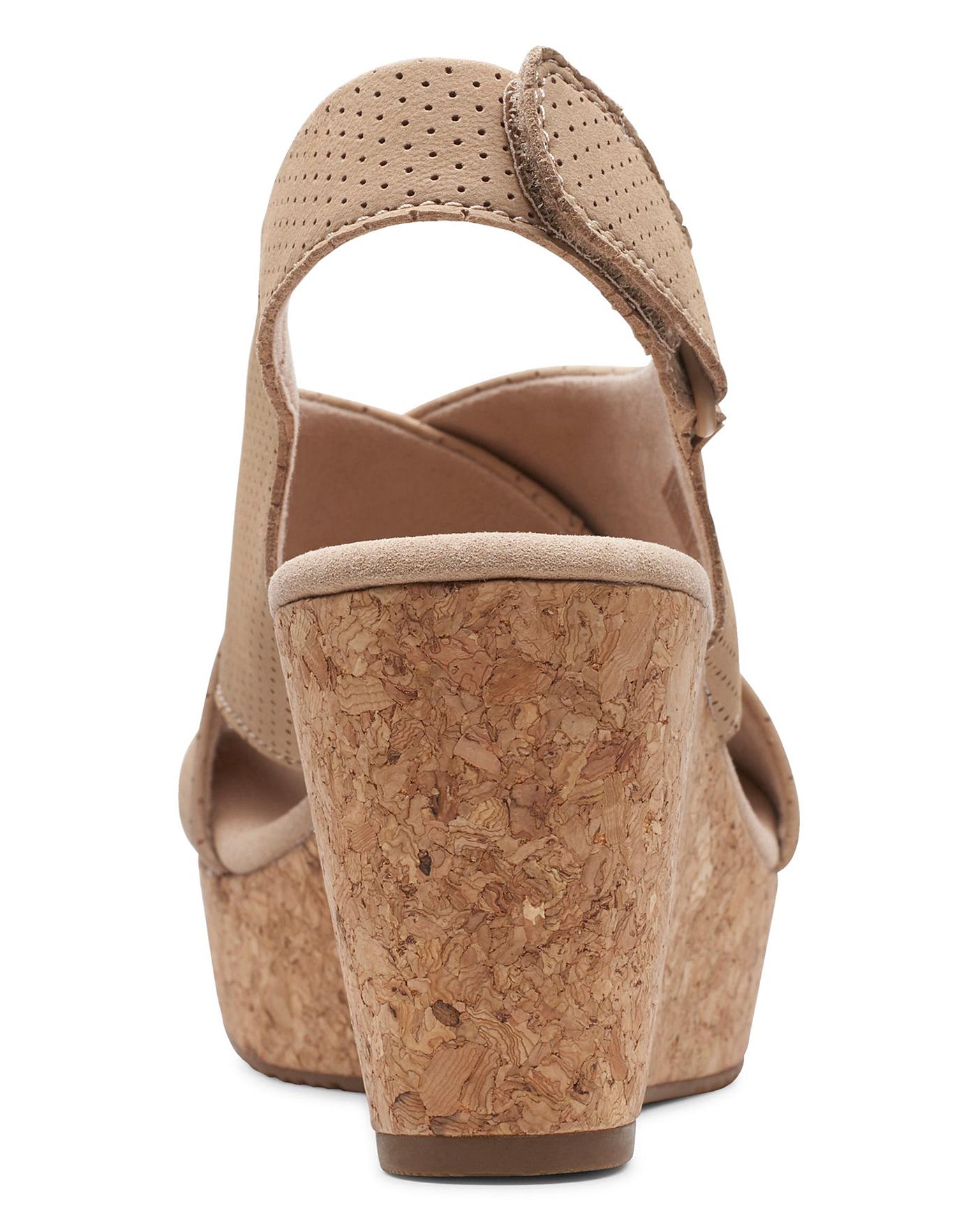 simply be sandals