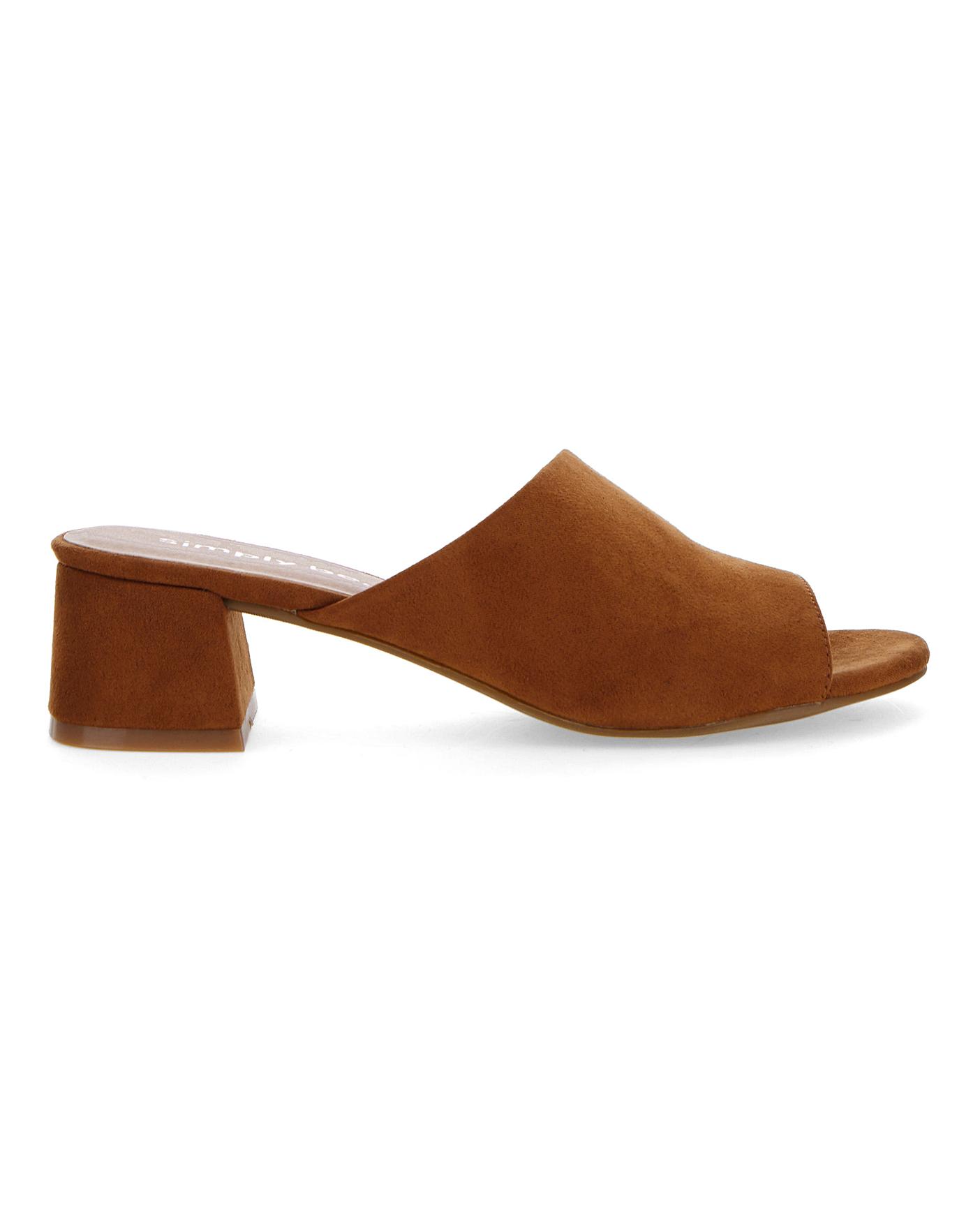 extra wide clogs and mules