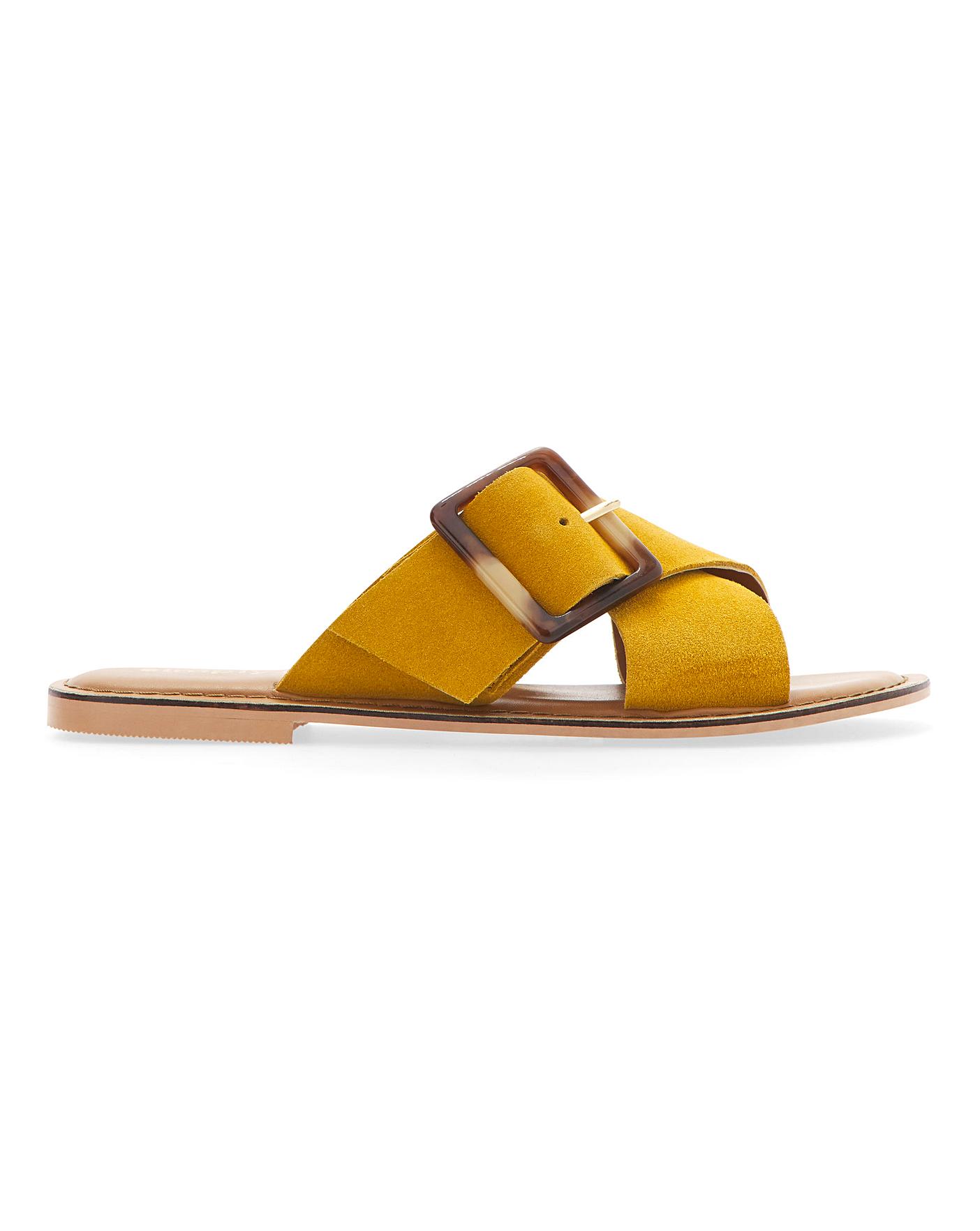 simply be extra wide sandals
