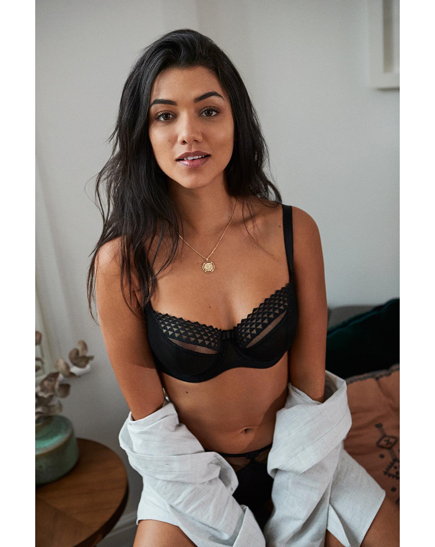 cleo asher bra