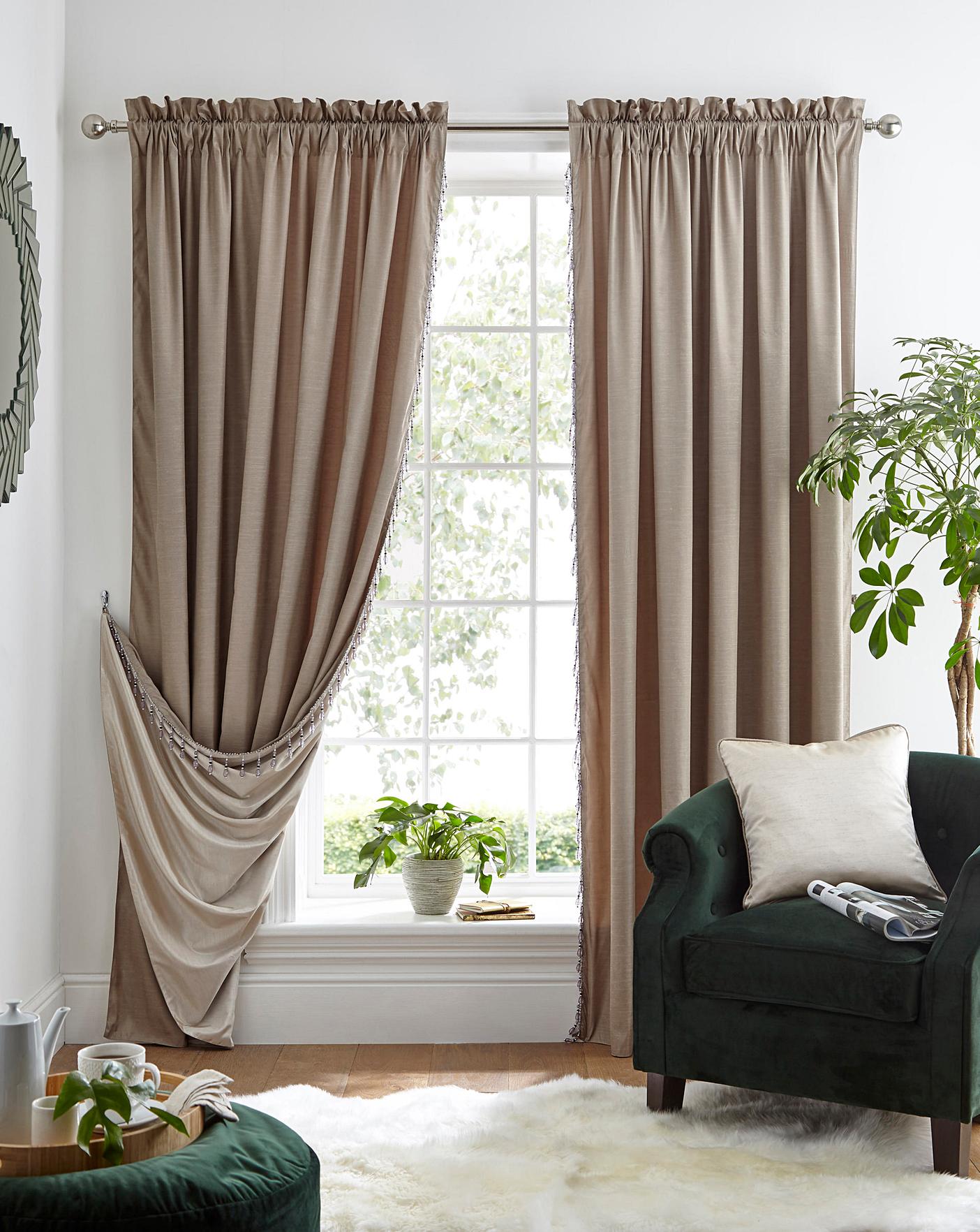 BENEFITS OF SILK CURTAINS Thunda Funda   S01si752501s 