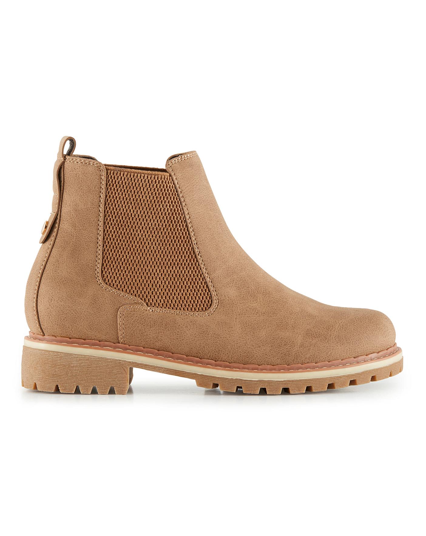 Cleated Sole Chelsea Boots E Fit 