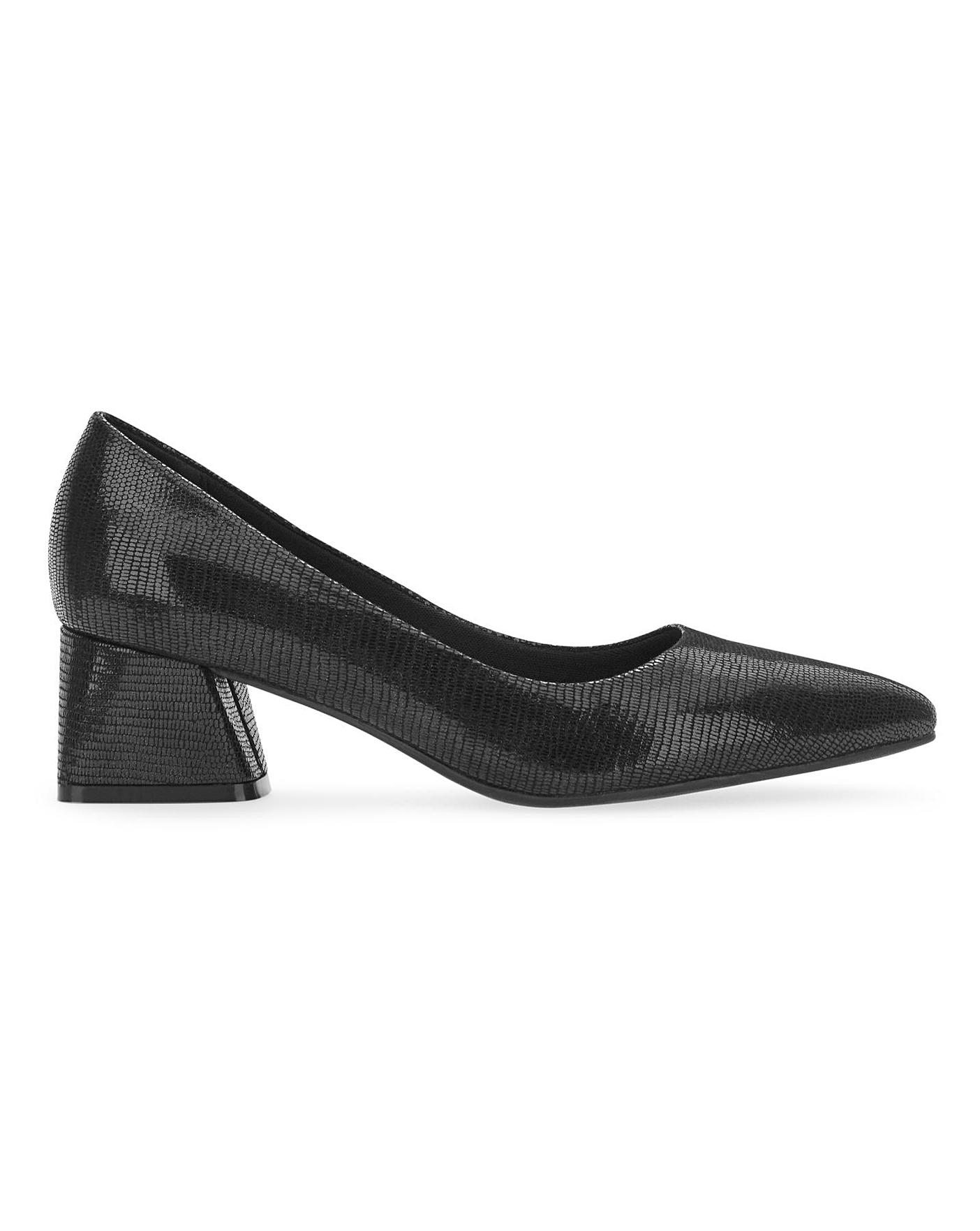 Calla | Ava | Black Leather | Kitten heeled dress shoes for bunions