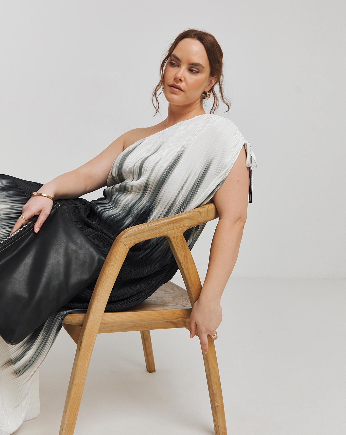 Mono Ombre Plisse Maxi Dress | Fashion World