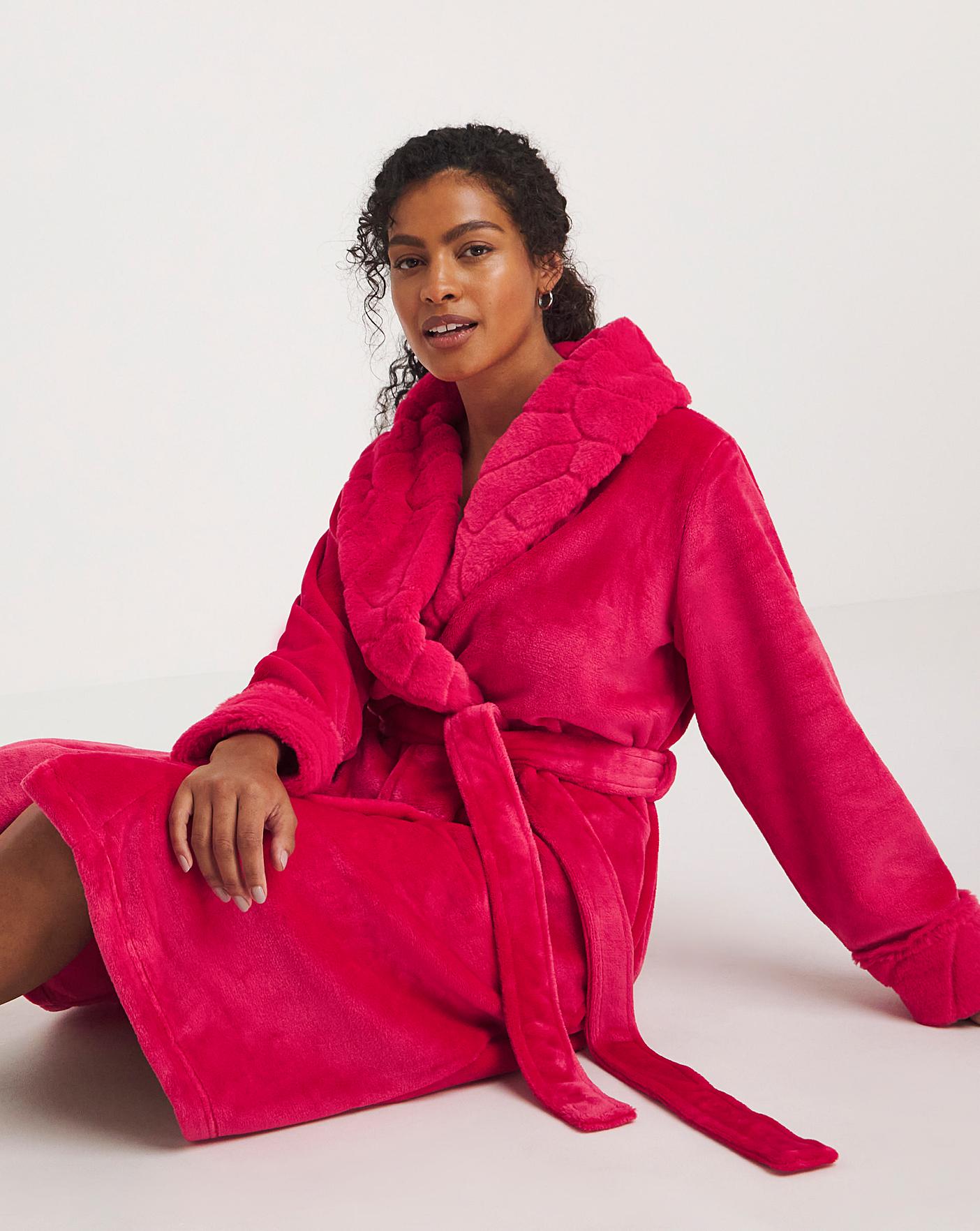 Amazon.com: Women's Long Robes Bath Robe Hooded Fleece Bathrobes Cute  Cartoon Plush Sleepwear Fluffy Warm Sherpa Shaggy Bathrobe : Clothing,  Shoes & Jewelry