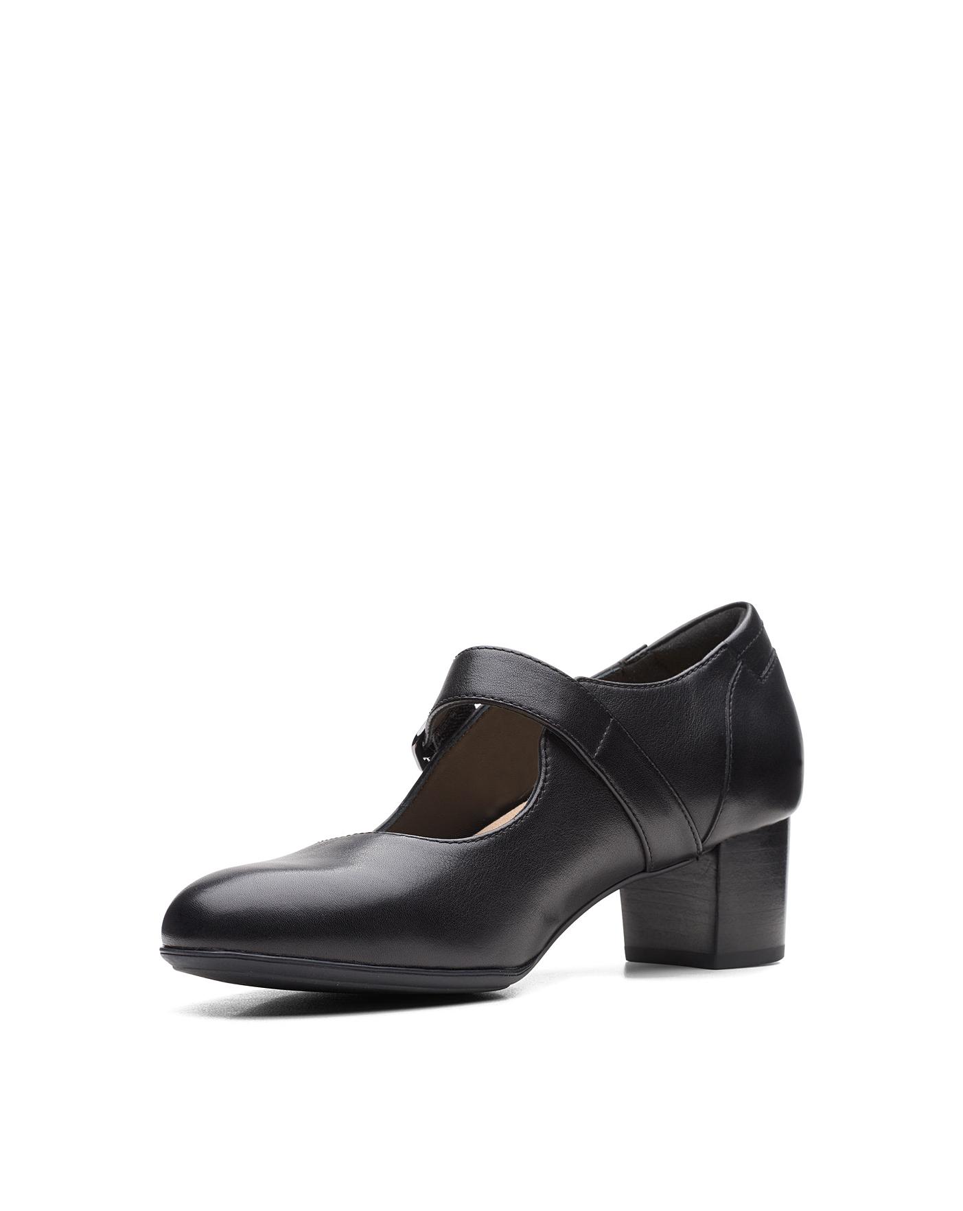 steve madden vala studded heel