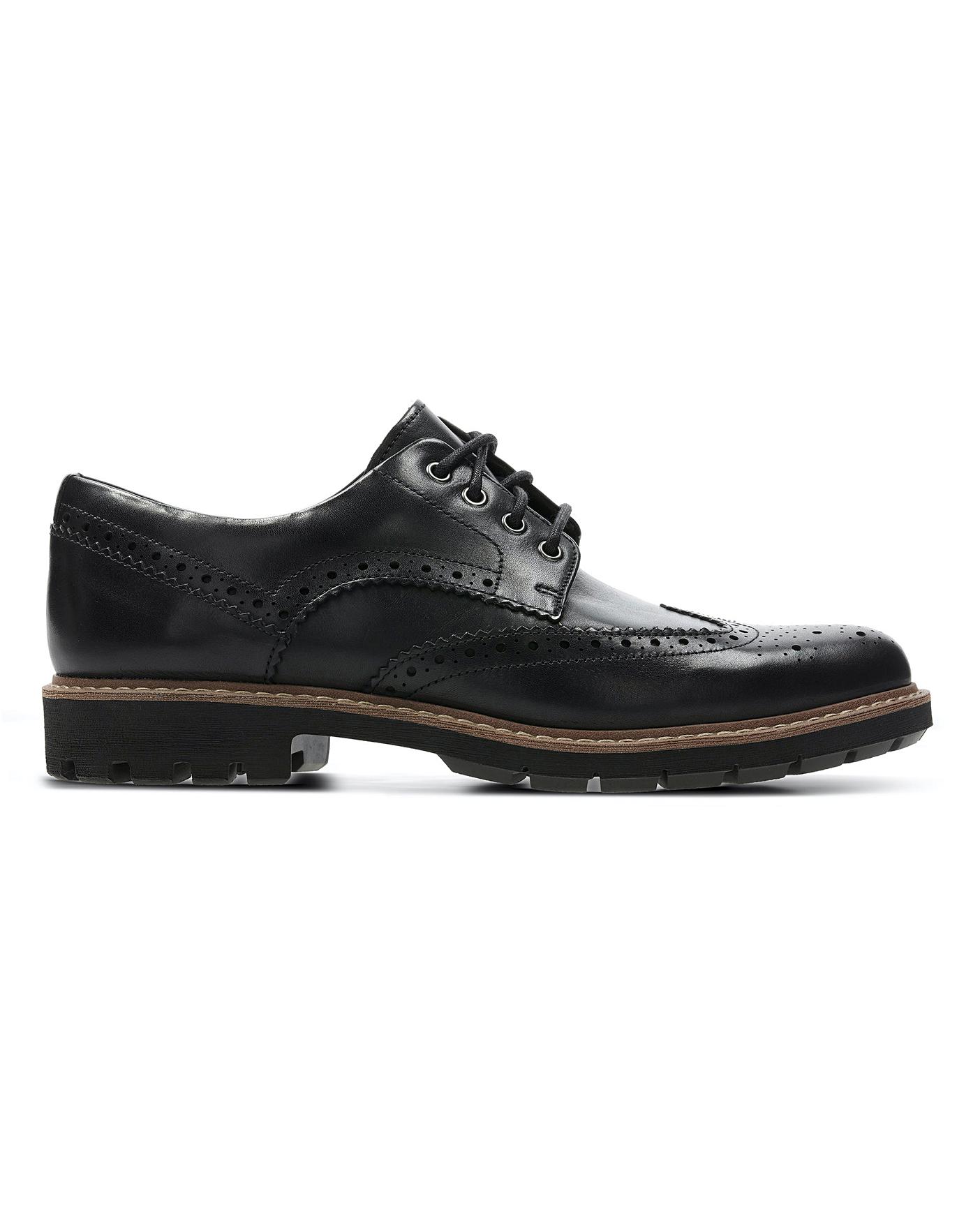 Batcombe Wing Shoes