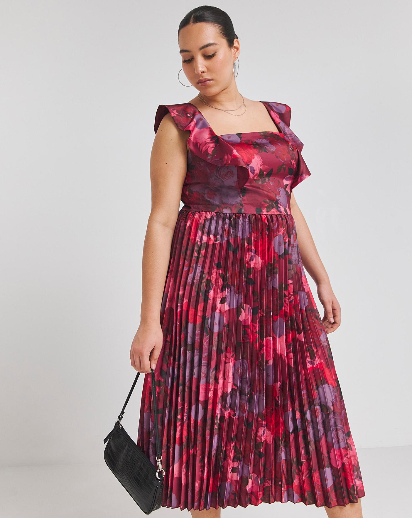 black dress design with lace BLACK LACE DRESS WITH NECKLINE