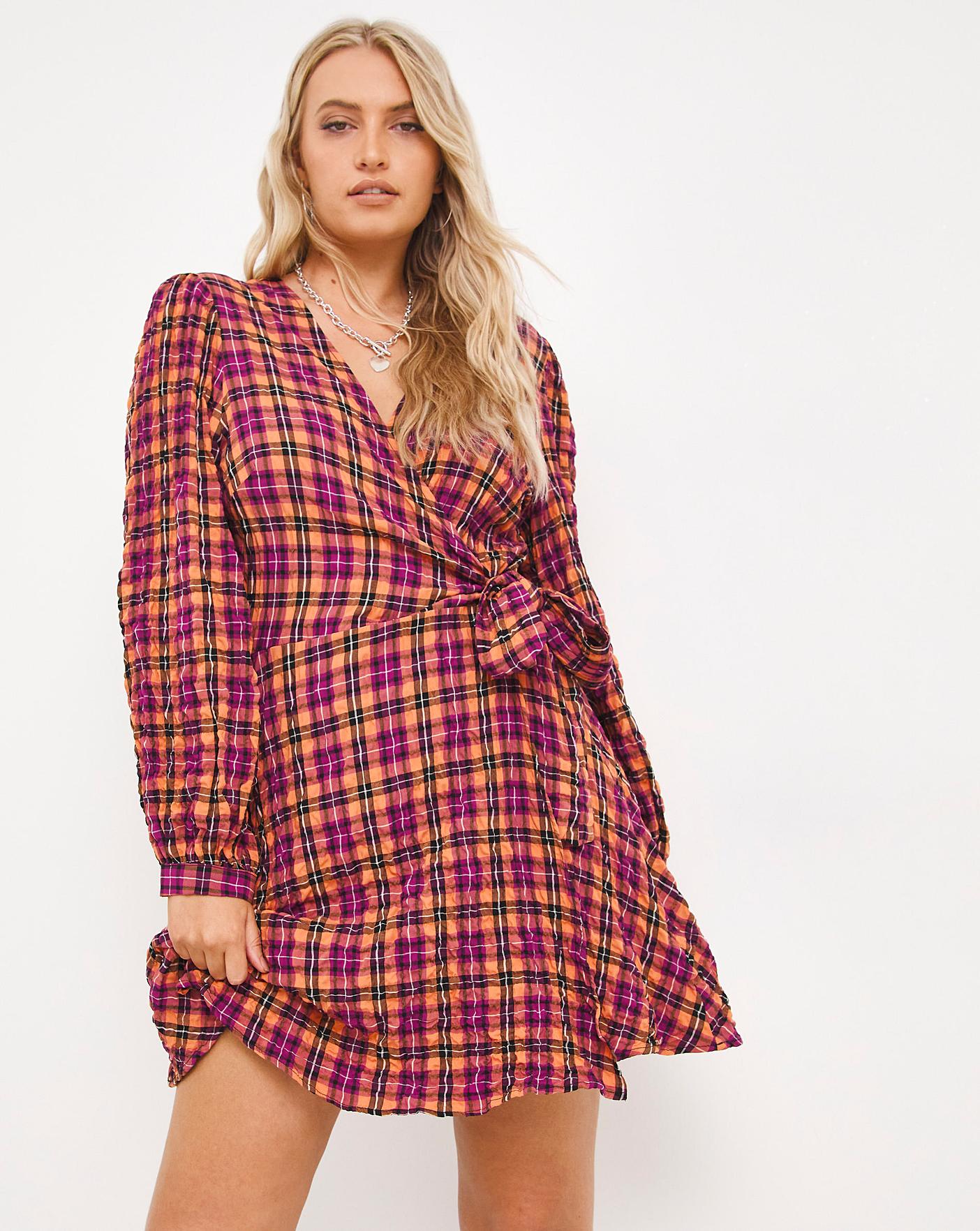 Checkered wrap outlet dress