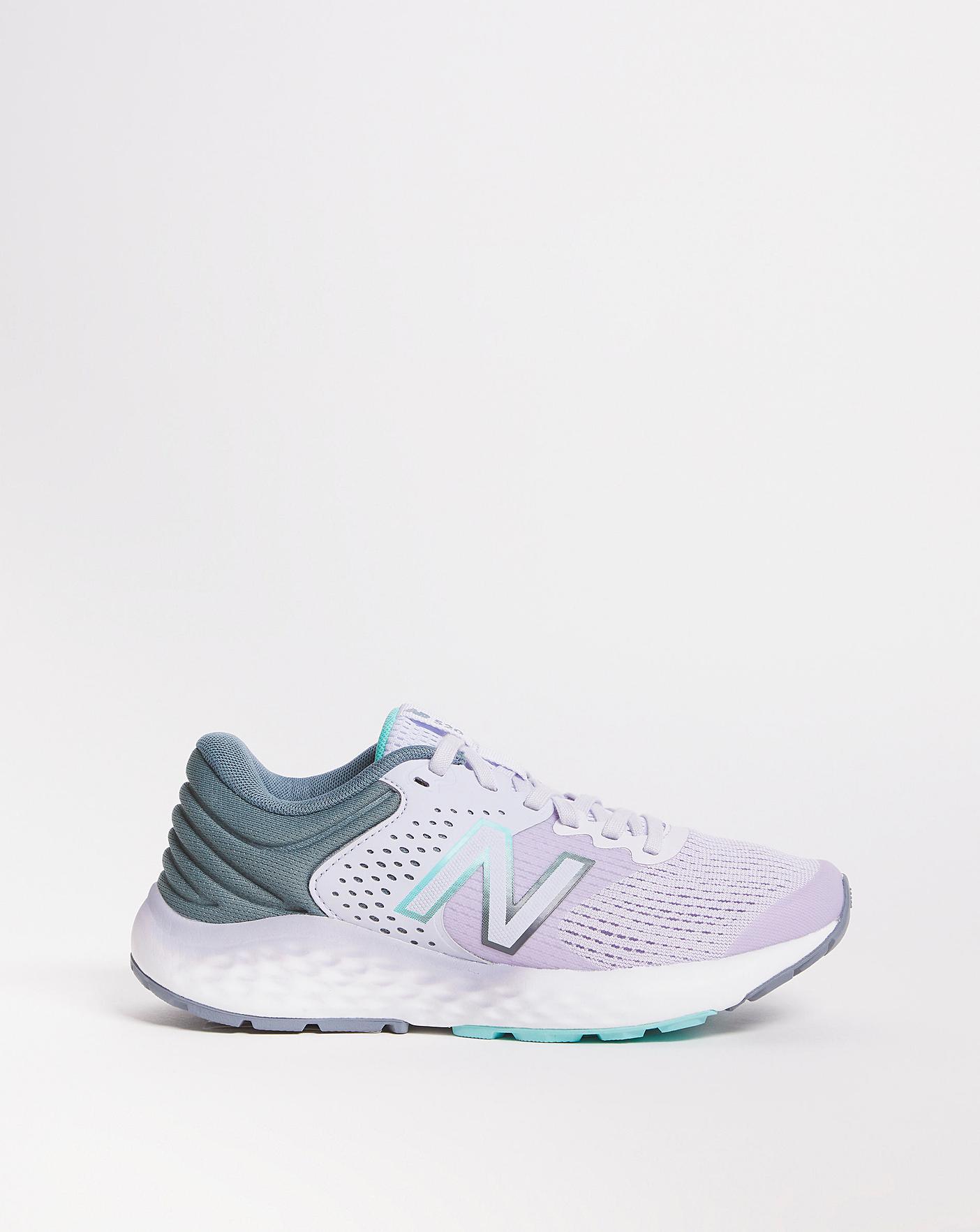 New Balance 520 Trainers | Premier Man